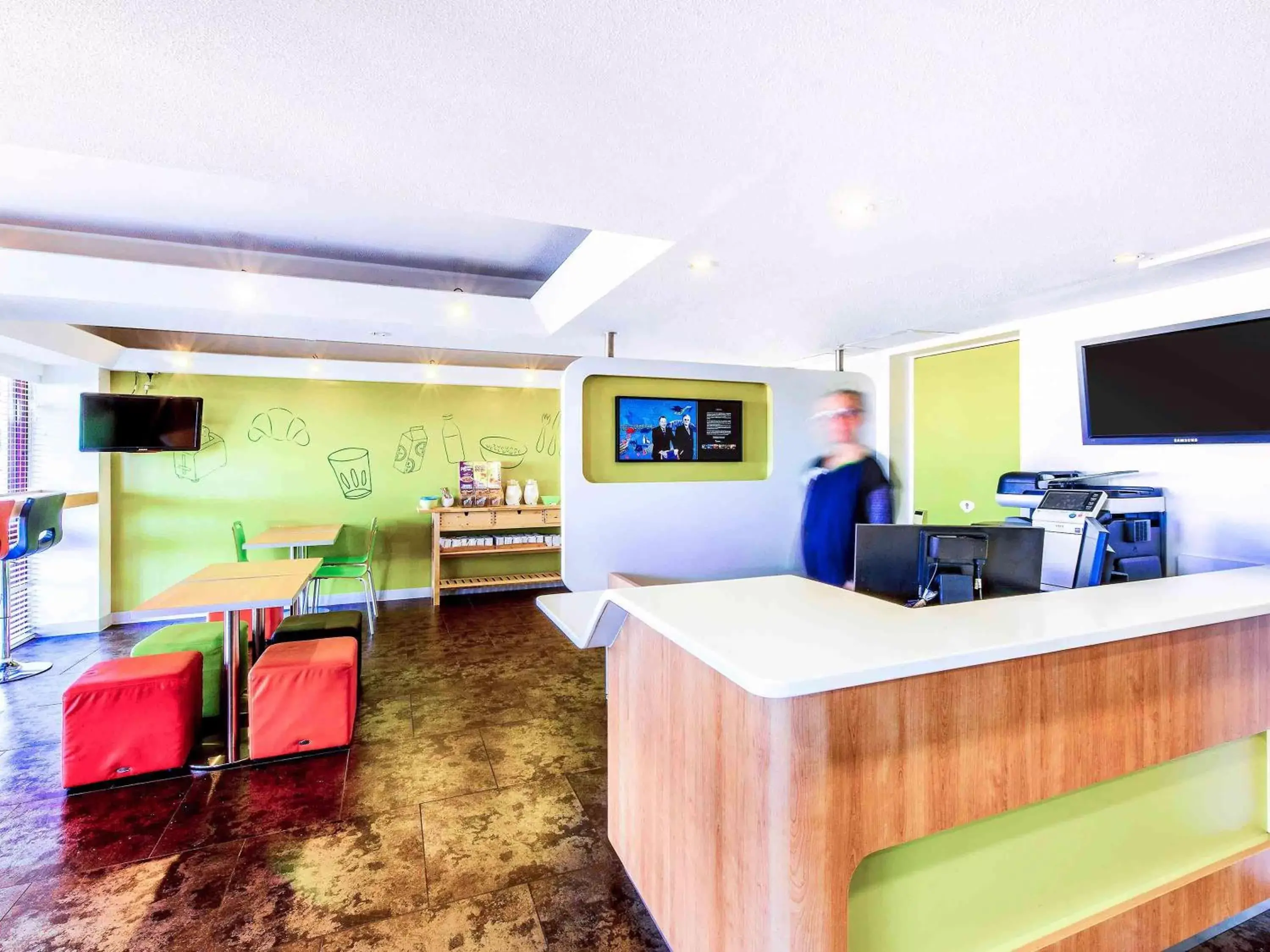On site, Lobby/Reception in ibis Budget - Campbelltown