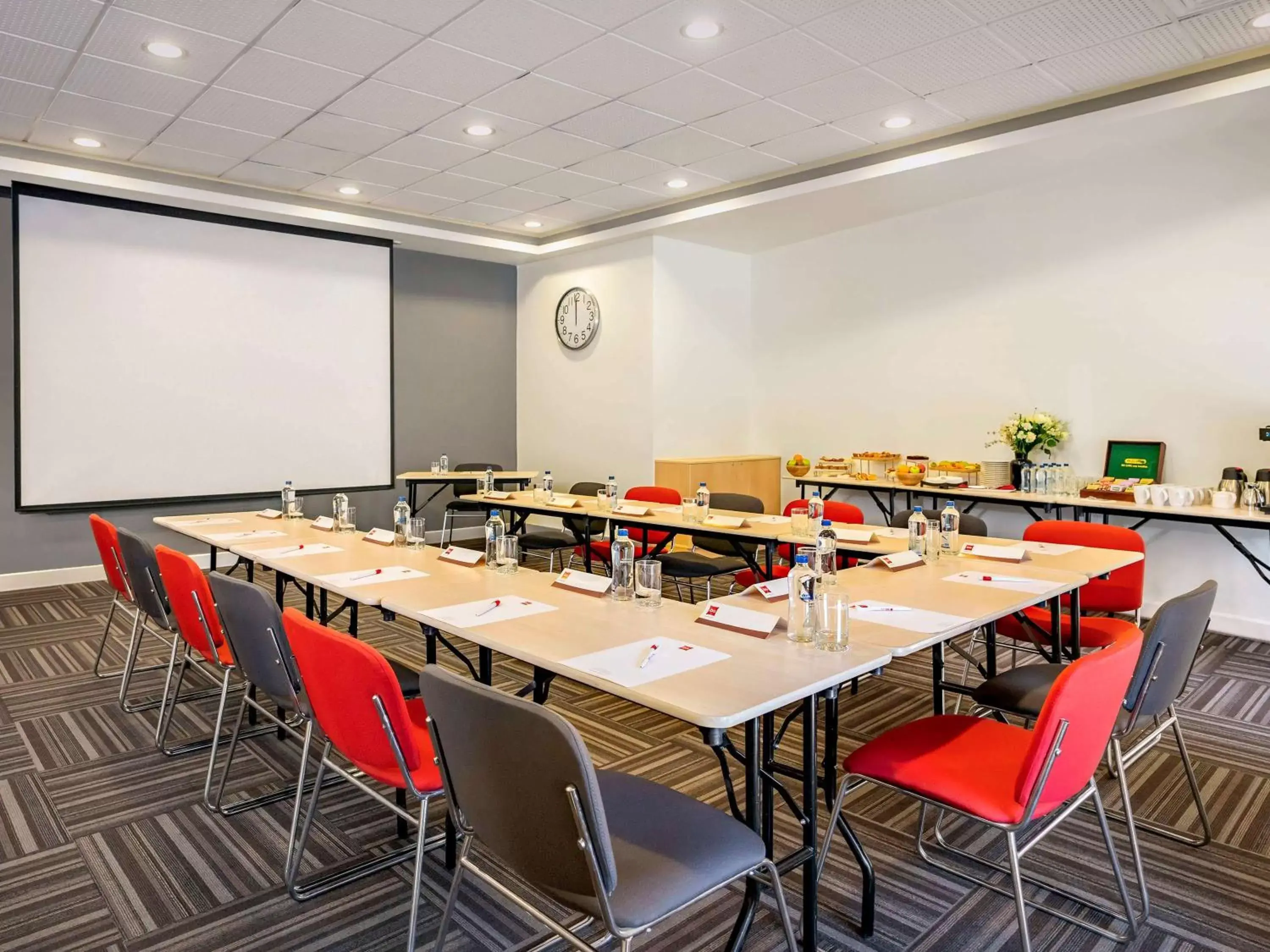 Meeting/conference room in Ibis Izmir Alsancak