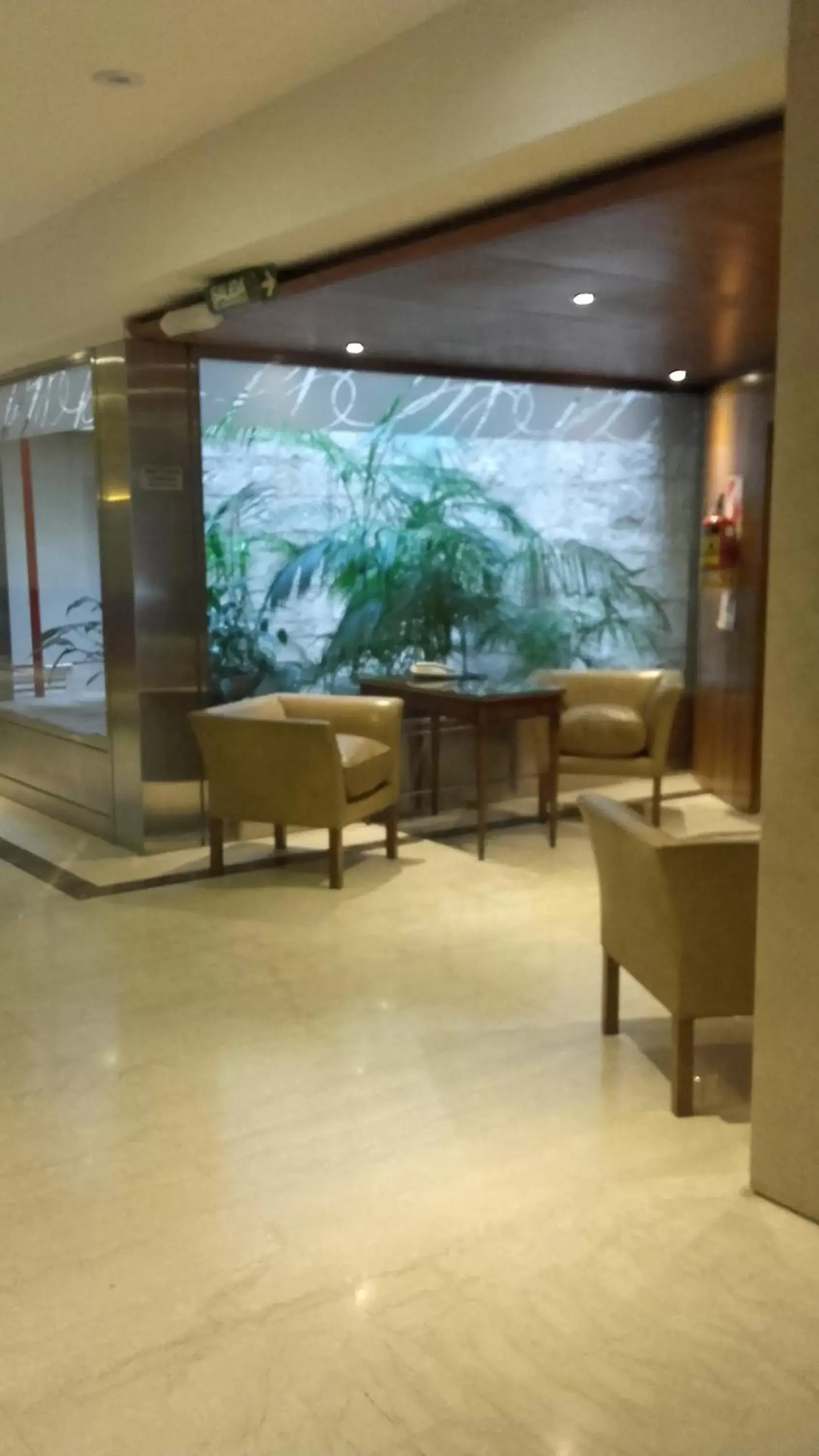 Lobby/Reception in Lafayette Hotel