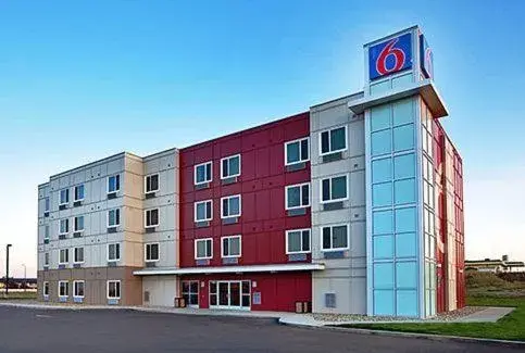Facade/entrance, Property Building in Motel 6-Swift Current, SK