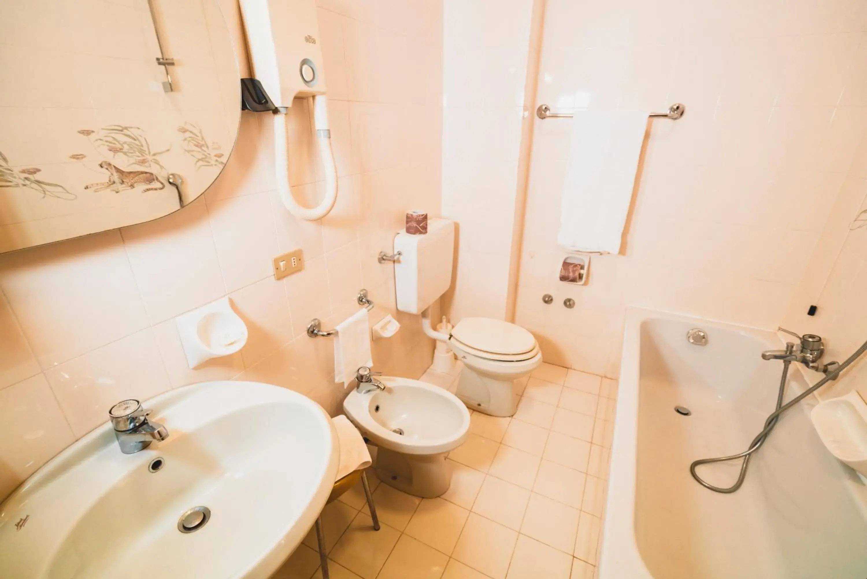 Toilet, Bathroom in Grand Hotel Milano