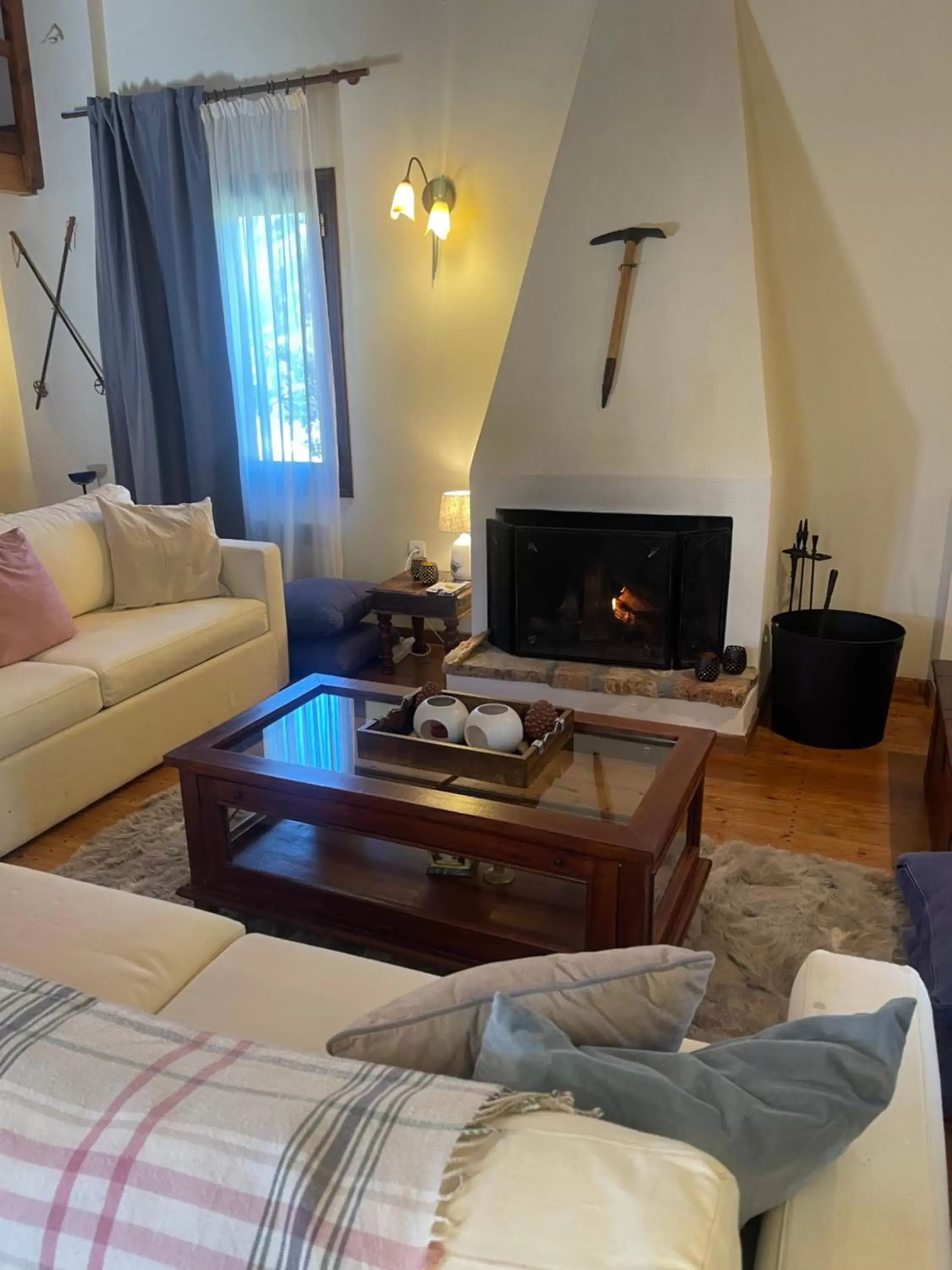 Living room, Seating Area in Parnassos Snow Hill Chalet