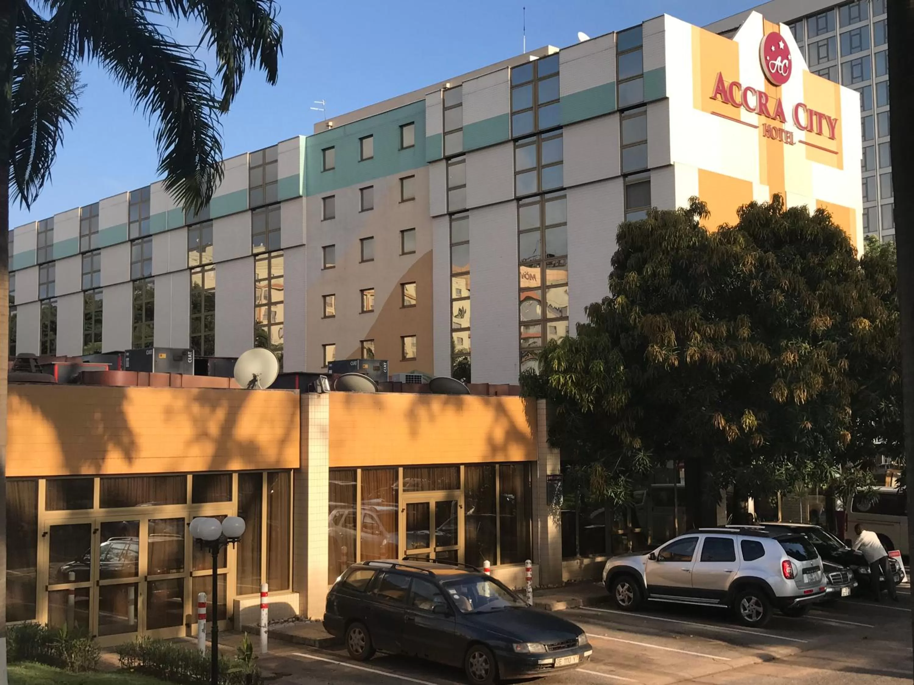 Facade/entrance in Accra City Hotel
