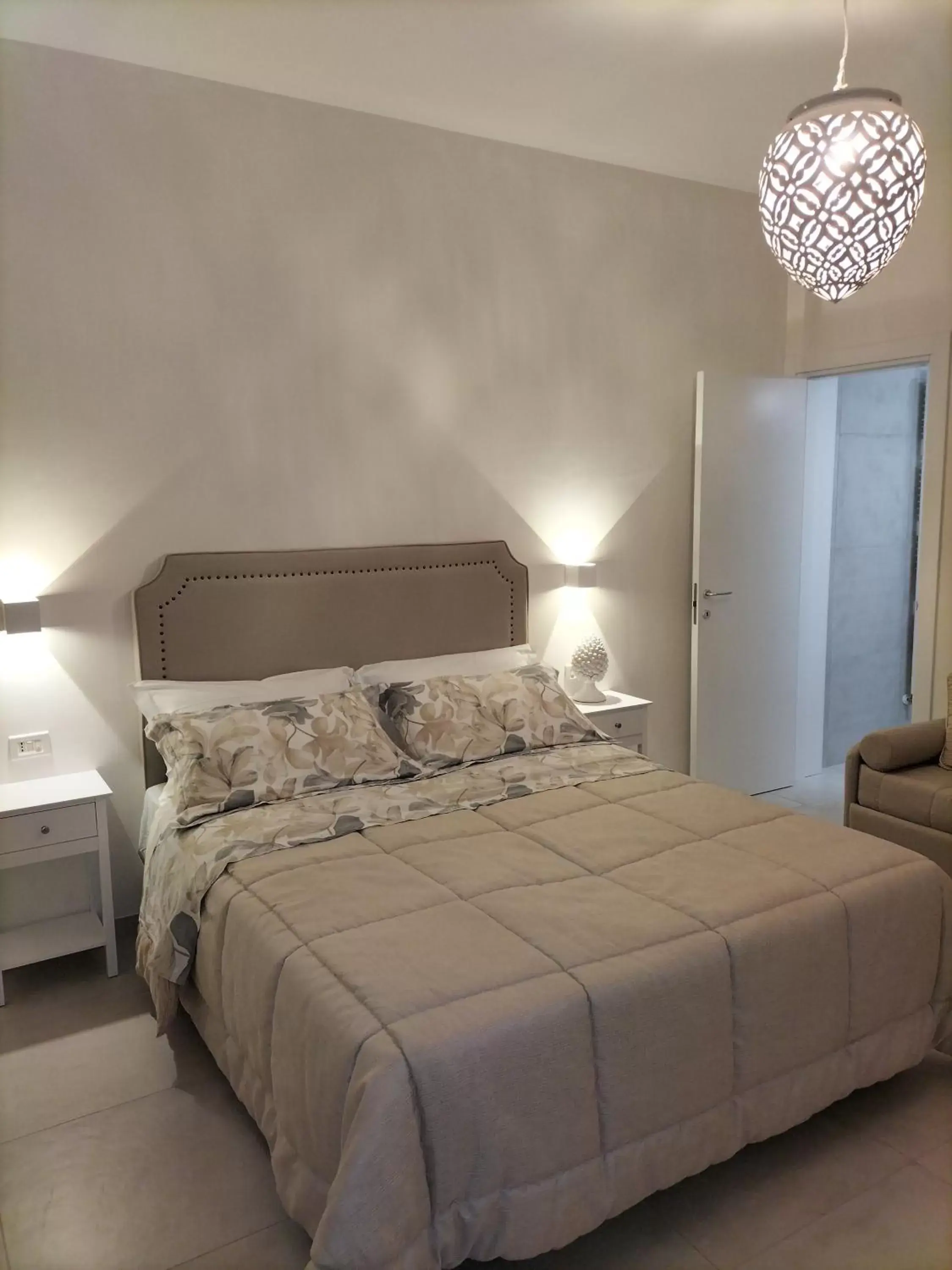 Bedroom, Bed in Villa Narducci