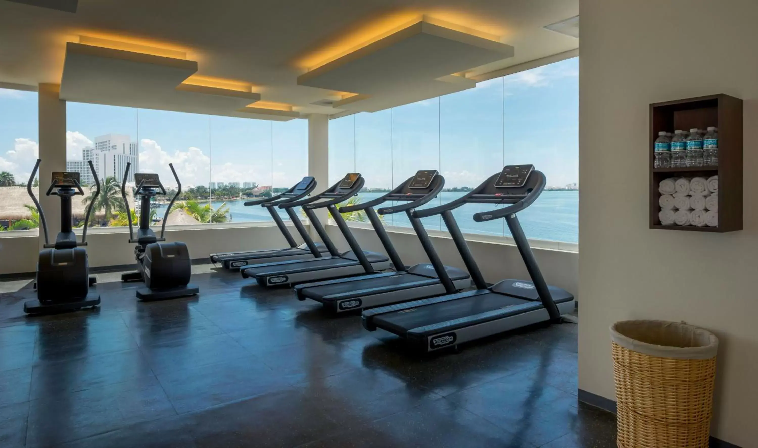 Fitness centre/facilities, Fitness Center/Facilities in Real Inn Cancún