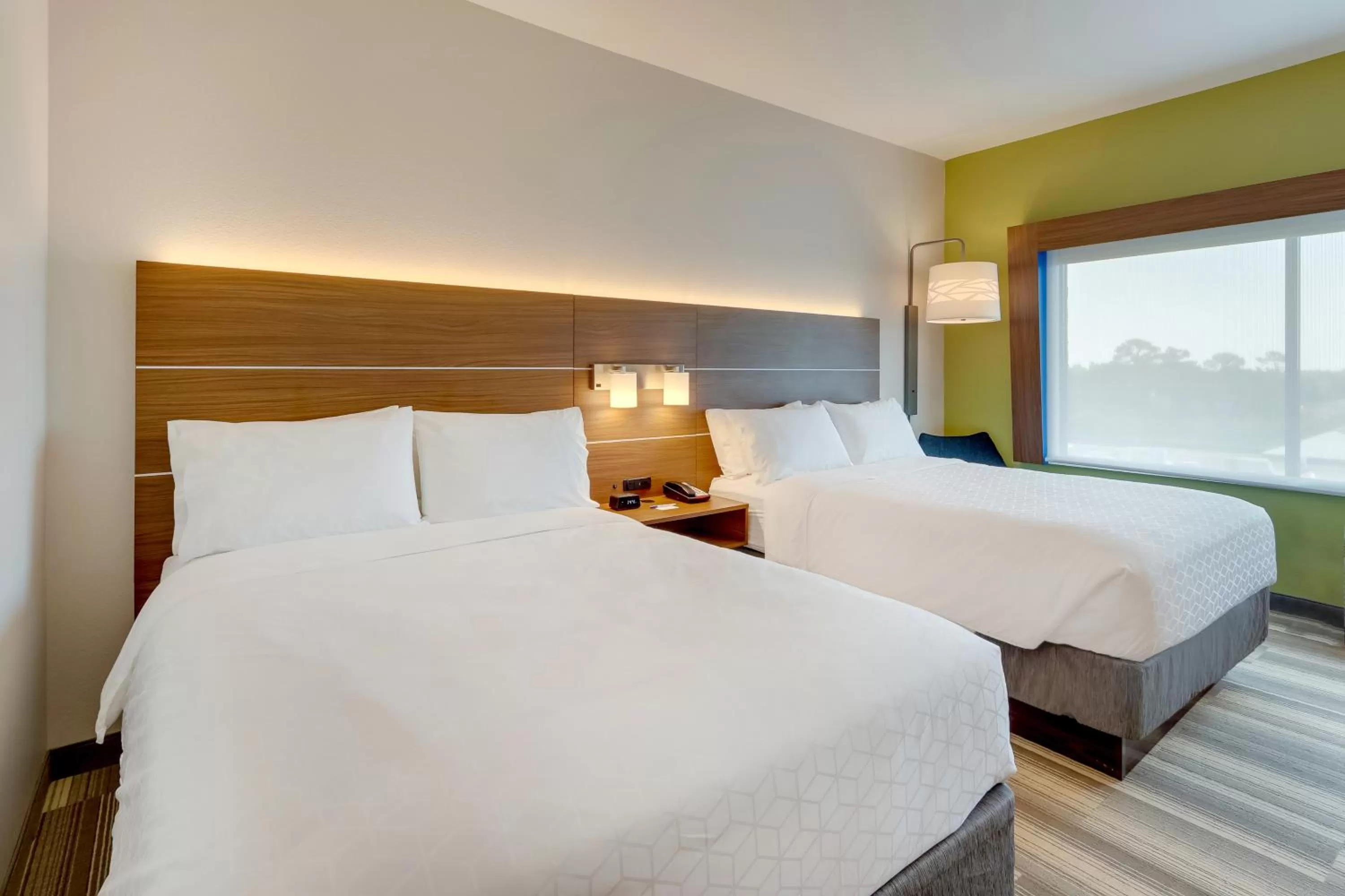 Bedroom, Bed in Holiday Inn Express - Wilmington - Porters Neck by IHG