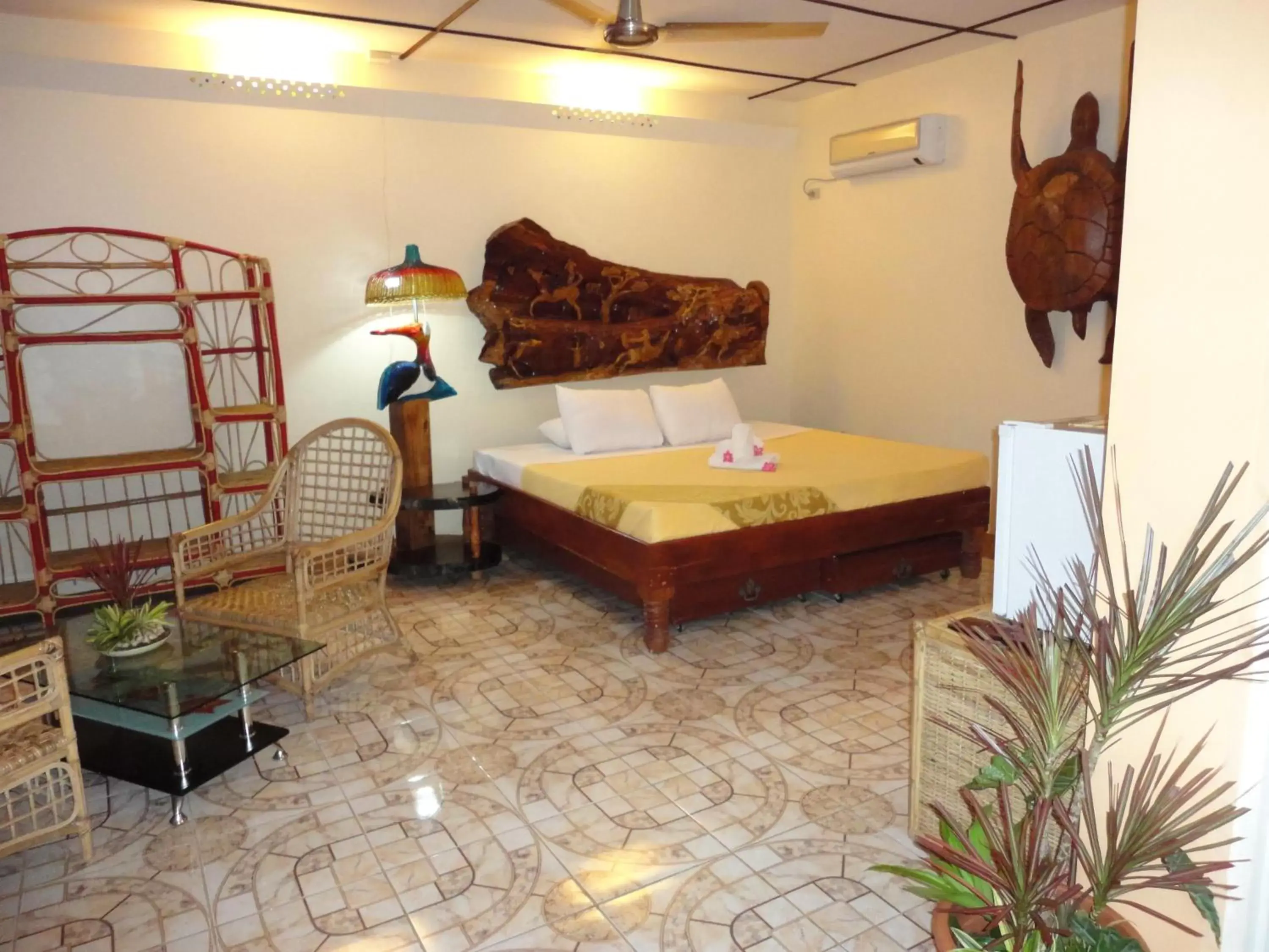 Decorative detail, Bed in Deep Forest Garden Hotel