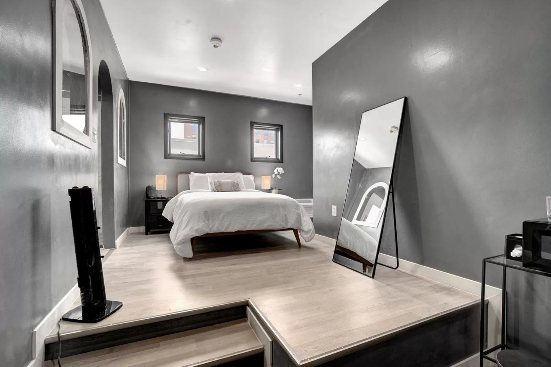 Photo of the whole room, Bed in Good Hotels Downtown Denver