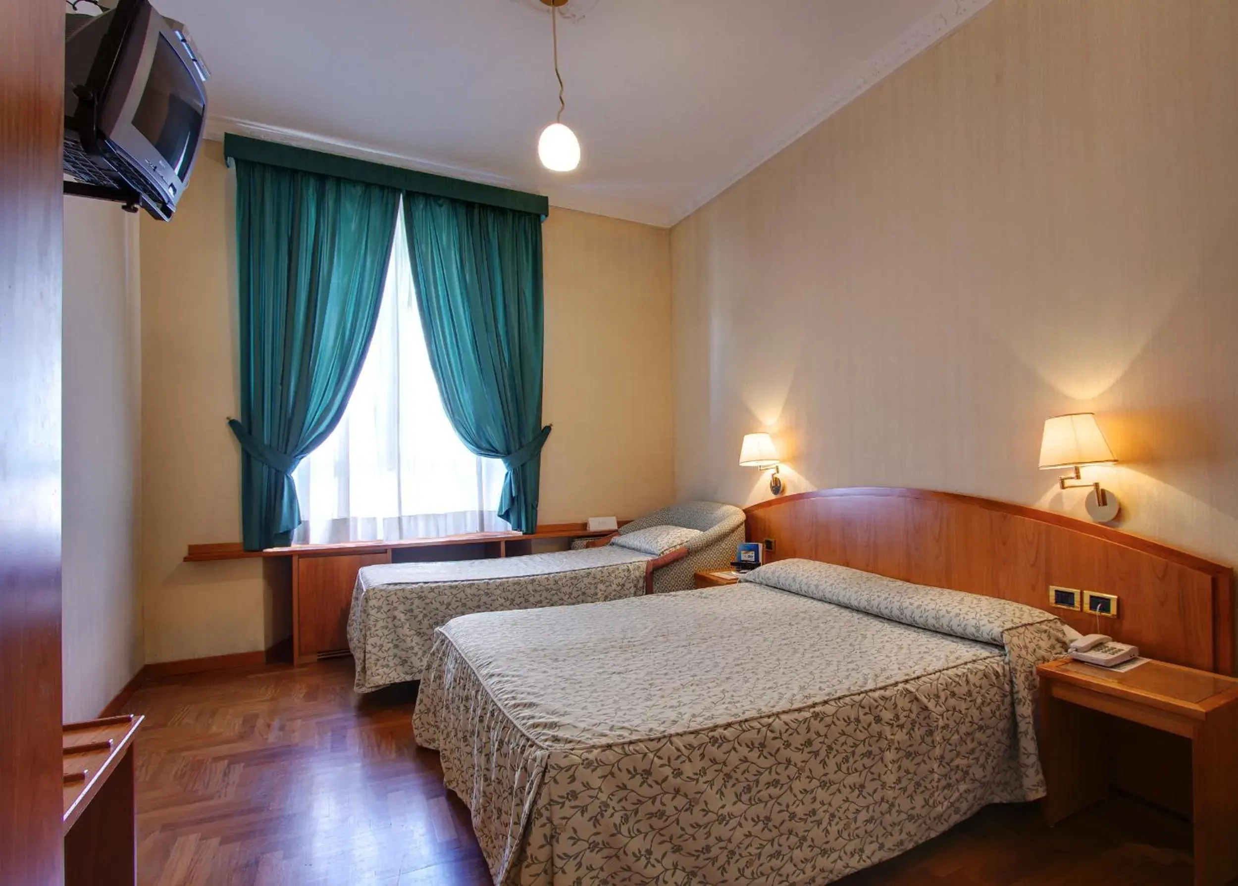 Bedroom, Bed in Corot Hotel