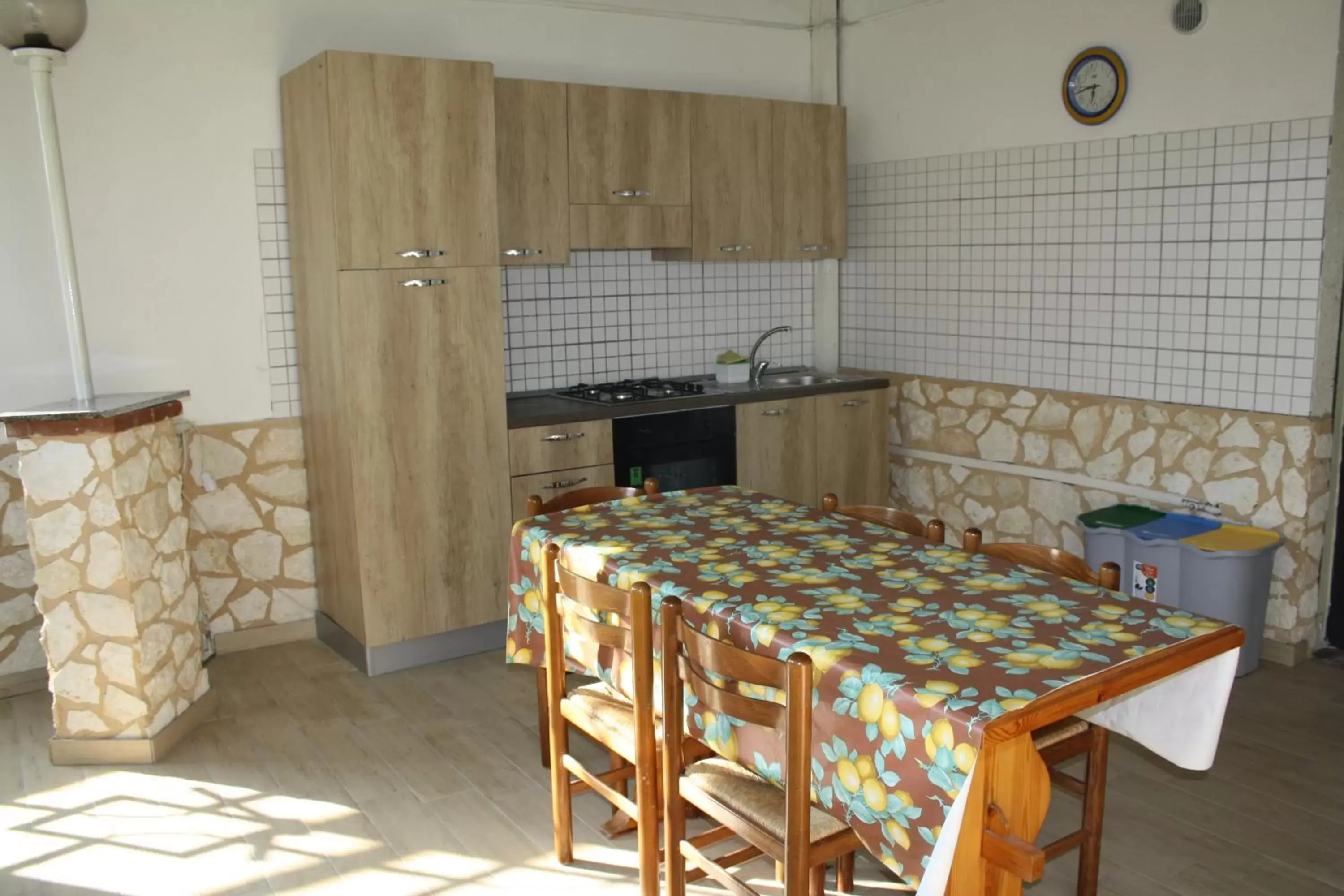 Kitchen/Kitchenette in B&B Borgo Pileri