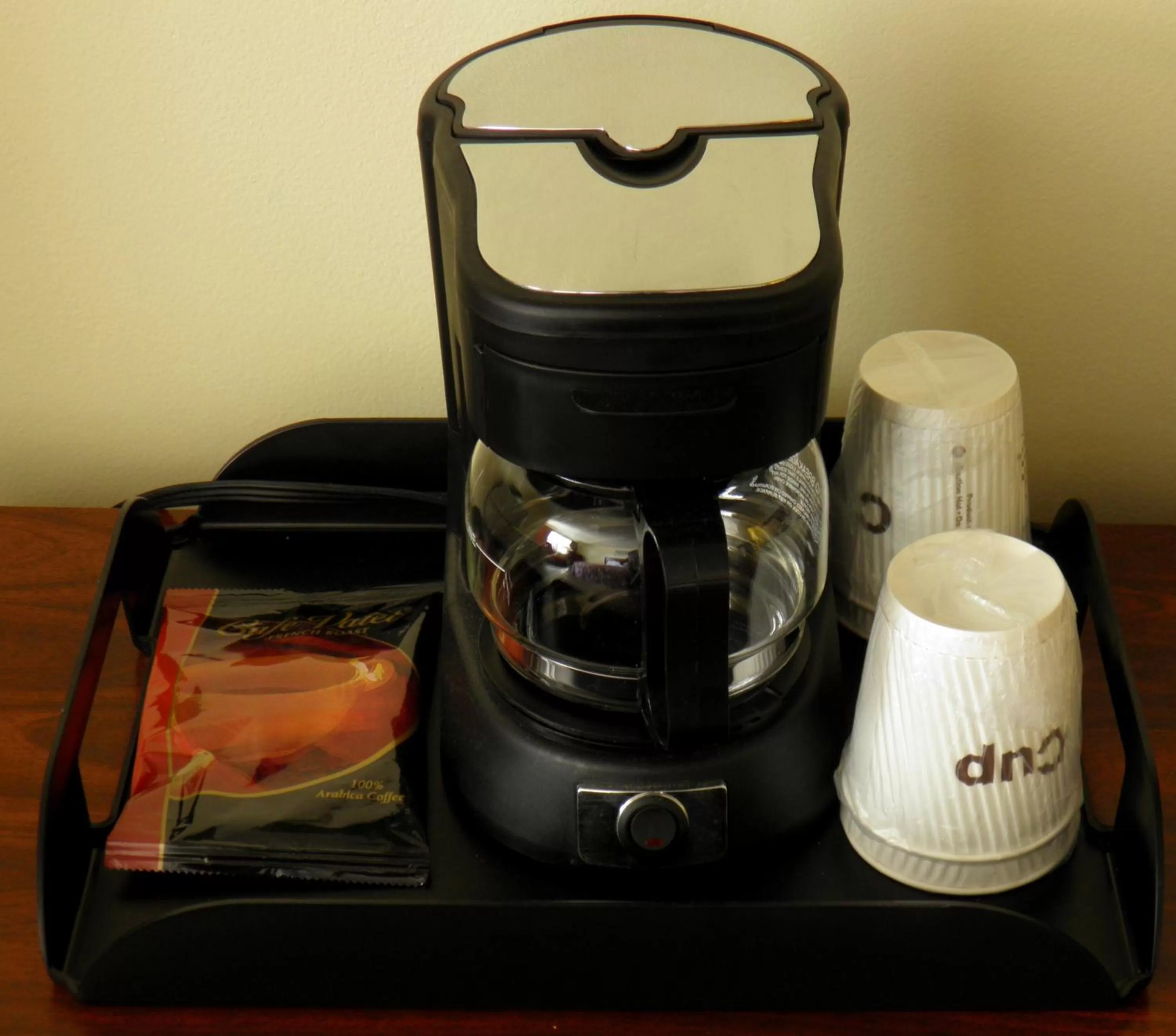 Coffee/tea facilities in Travelers Inn