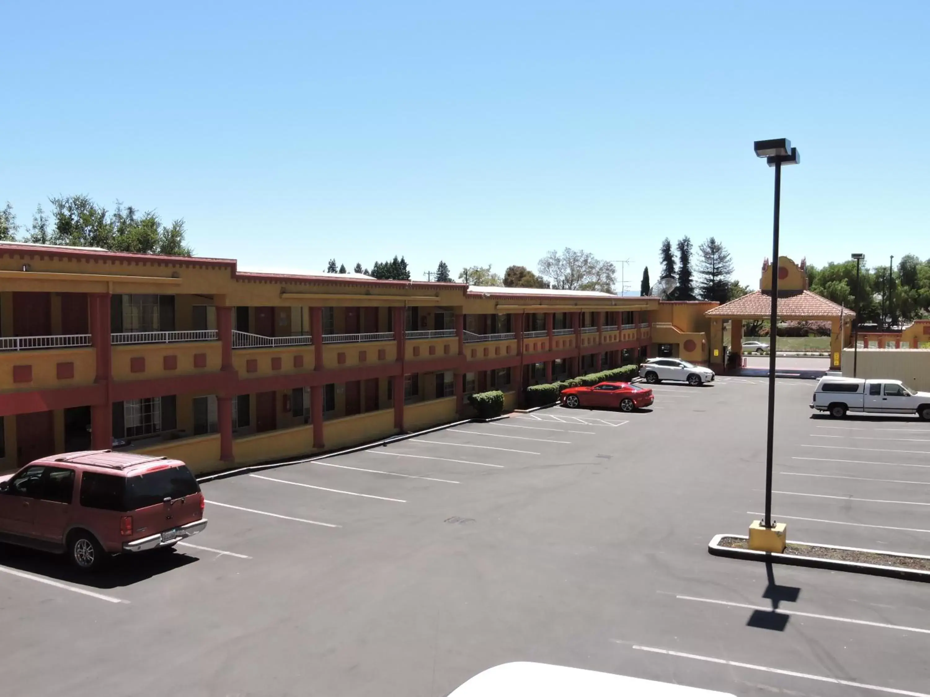 Property Building in Mission Inn and Suites