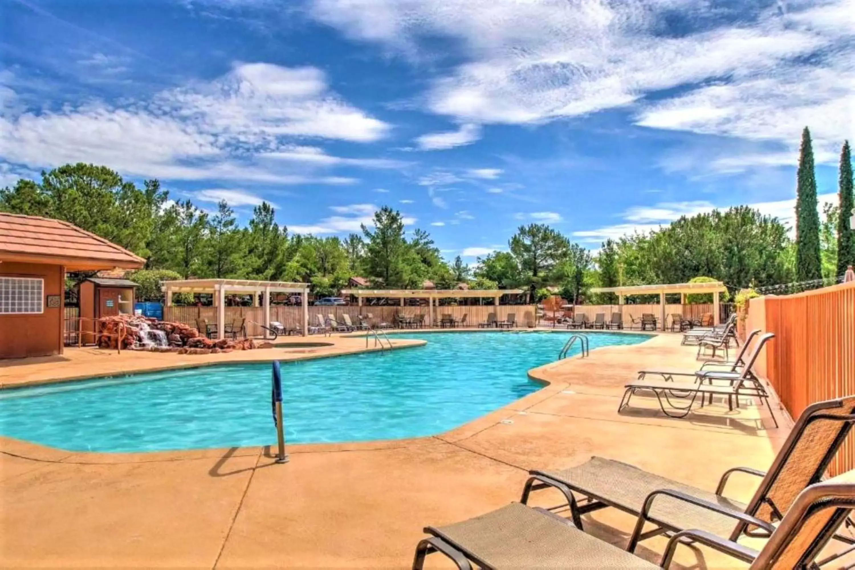 Swimming Pool in Sedona Pines Resort