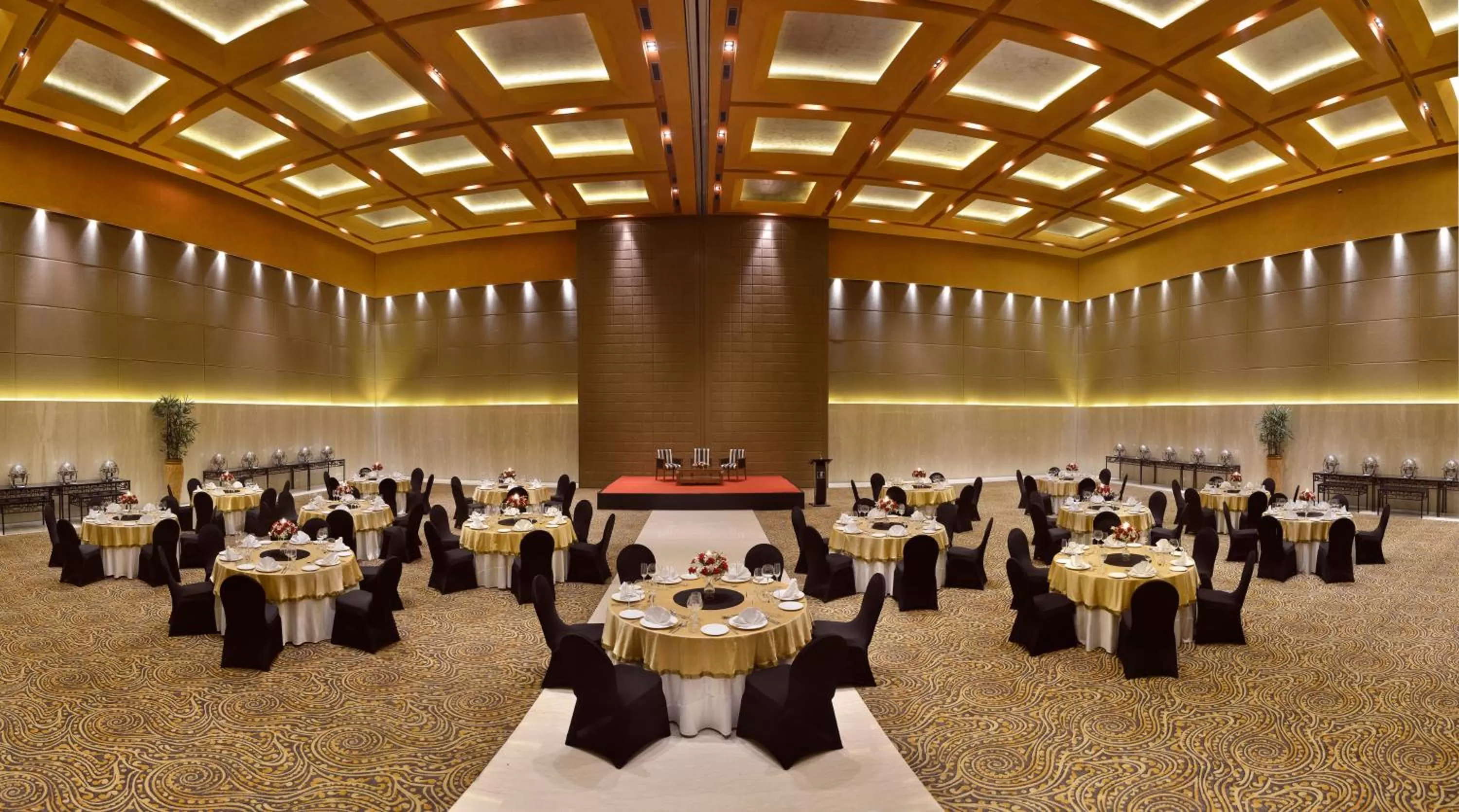 Banquet/Function facilities in The Lalit Great Eastern Kolkata