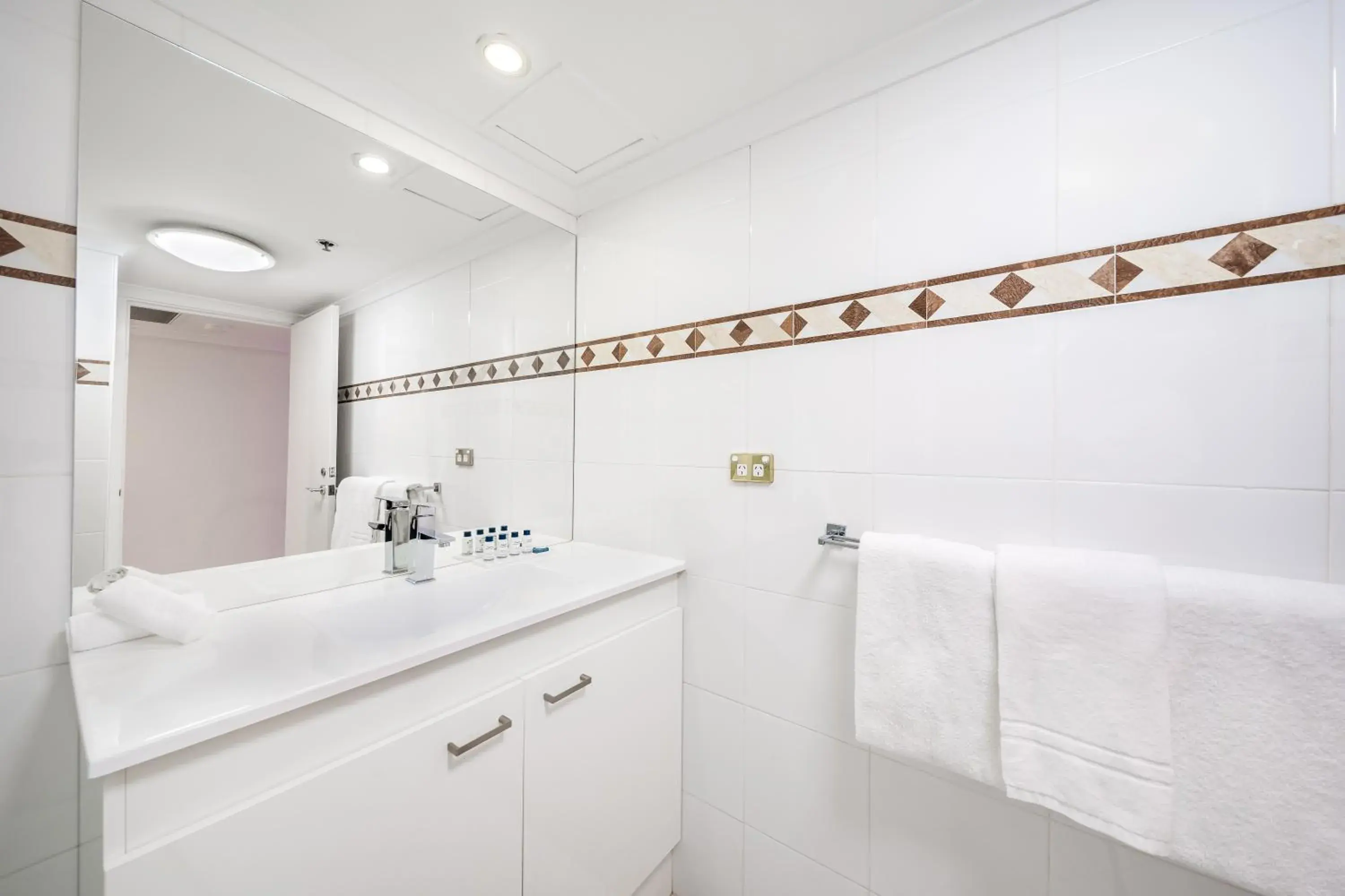 Bathroom in Oaks Sydney Castlereagh Suites Bathroom in Oaks Sydney Castlereagh Suites
