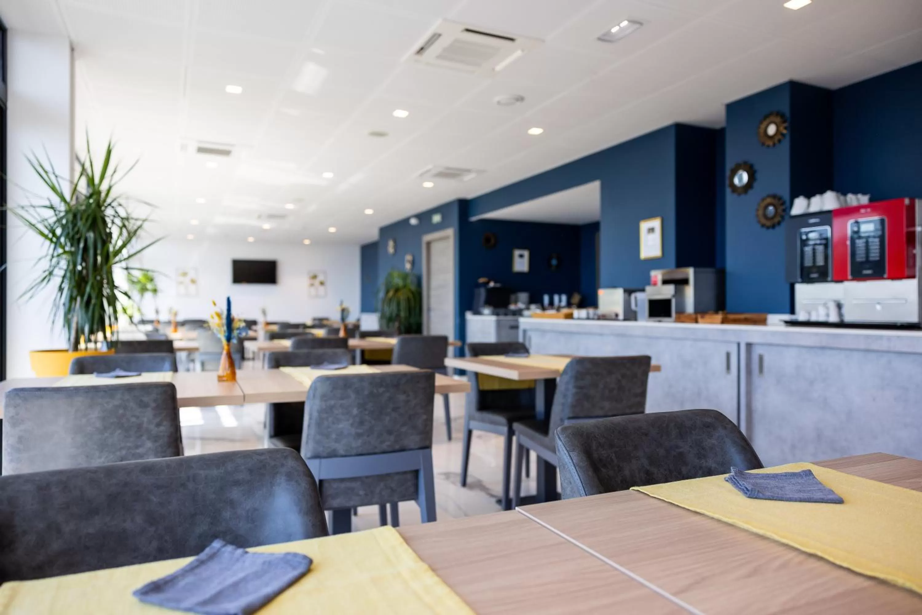 Breakfast in Hôtel Le Bastia