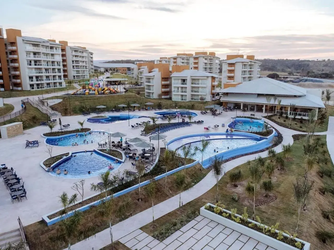 Pool View in Prive Ilhas do Lago - OFICIAL