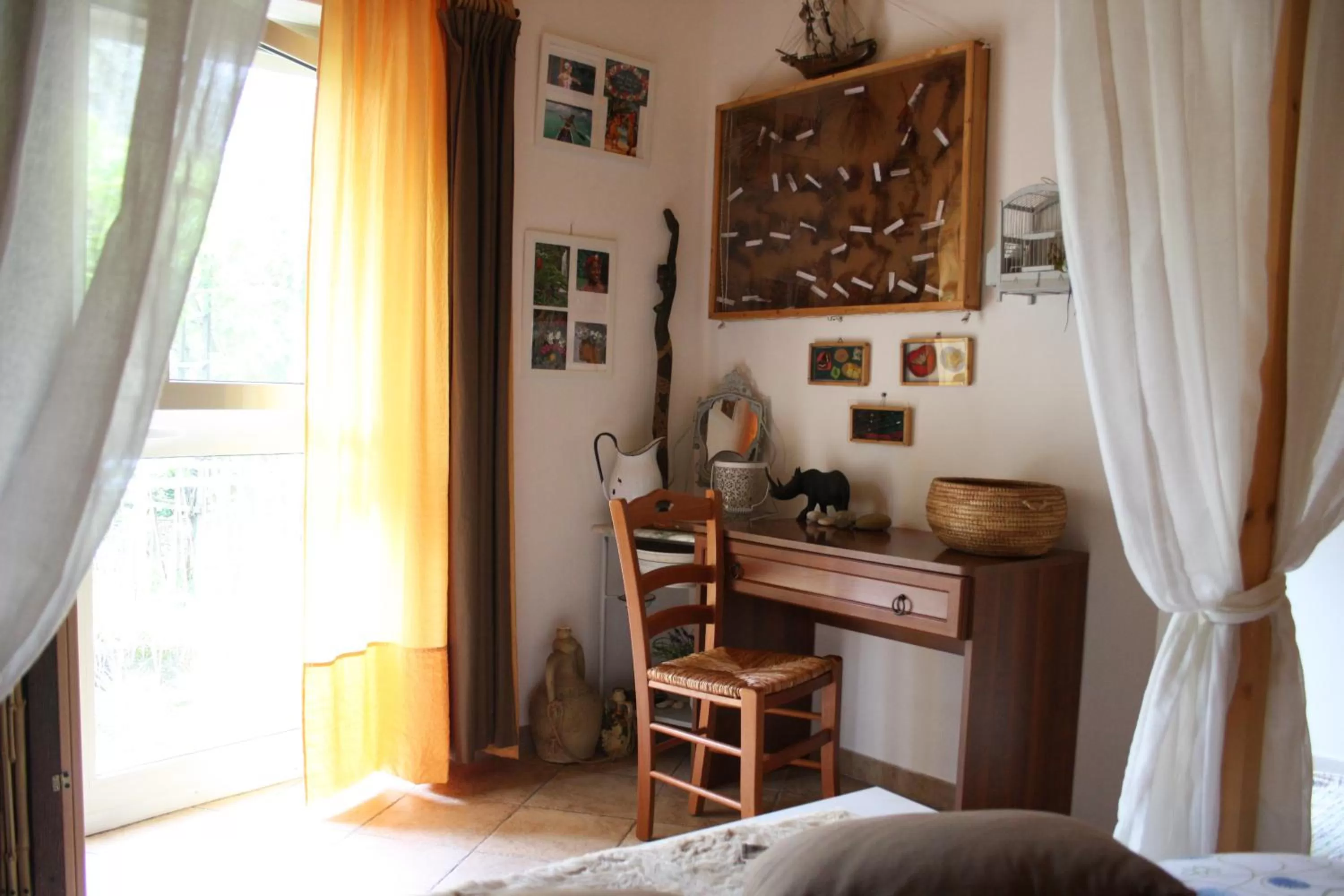 Seating area, Bed in Mini suite alla Cascata