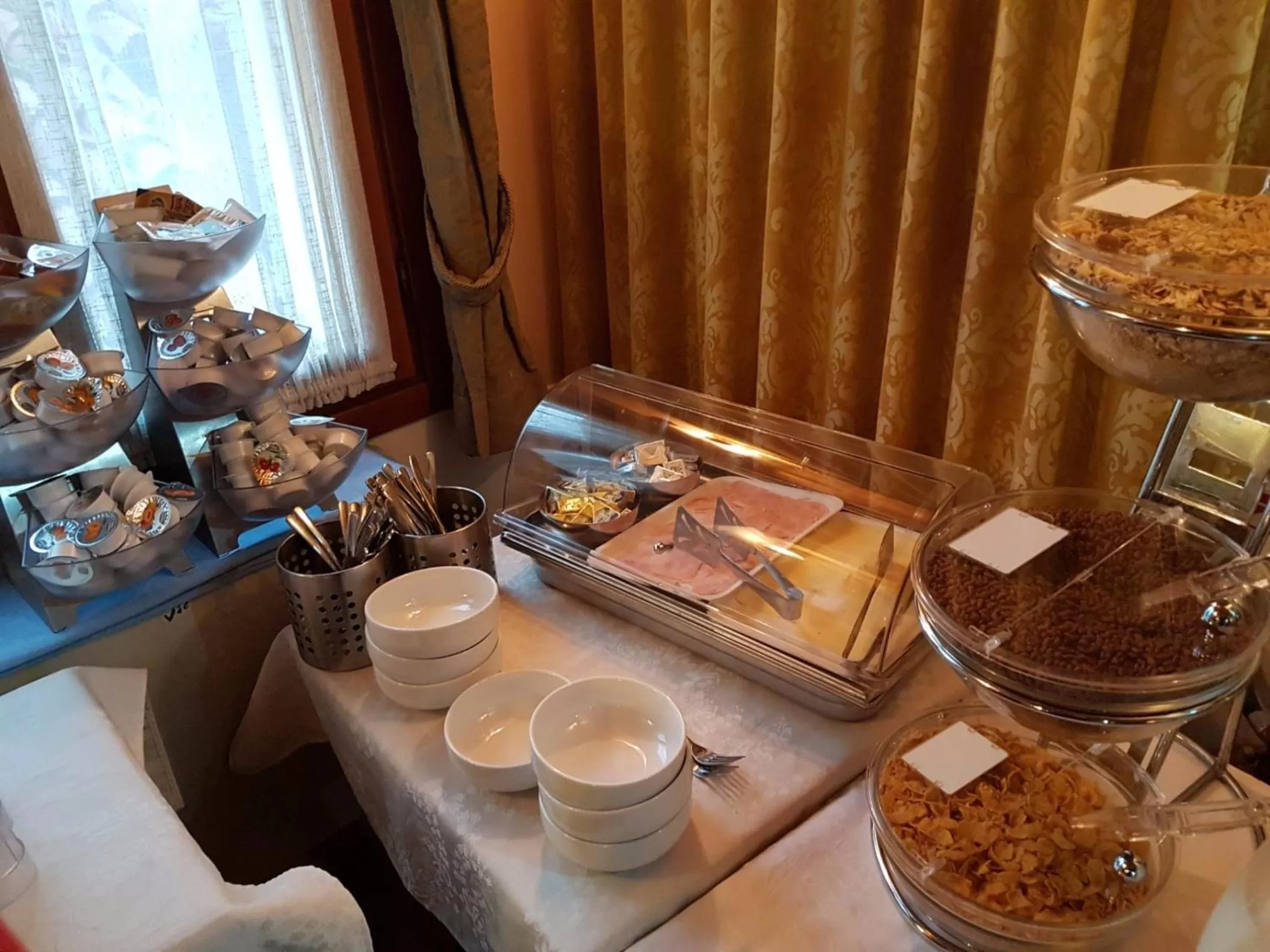 Continental breakfast, Food in Hotel San Gallo