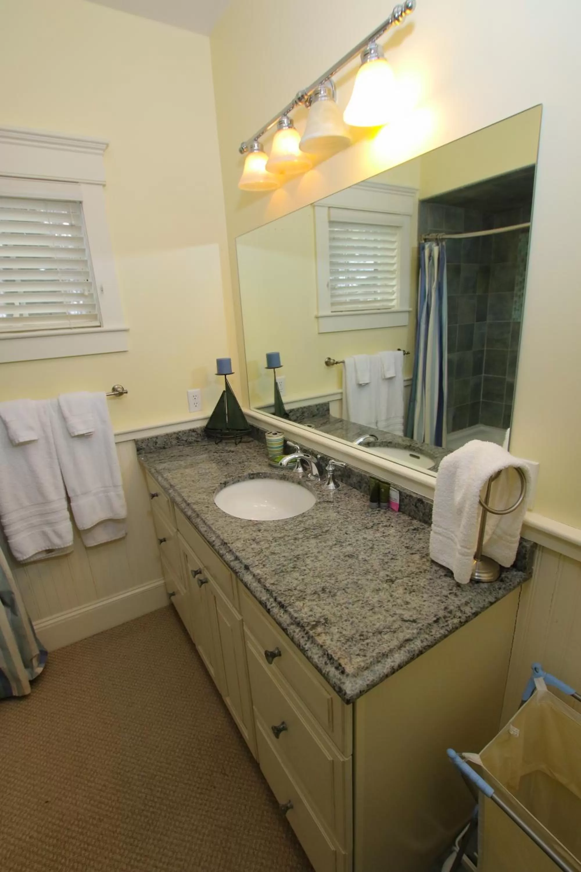 Bathroom in Sheepscot Harbour Village Resort