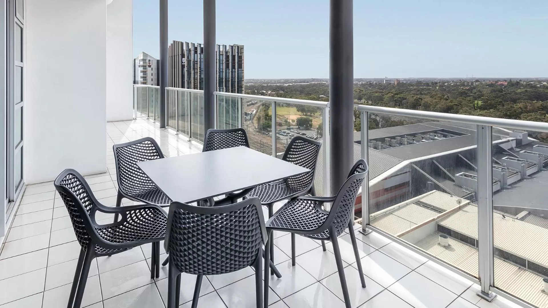 Balcony/Terrace in Oaks Adelaide Embassy Suites