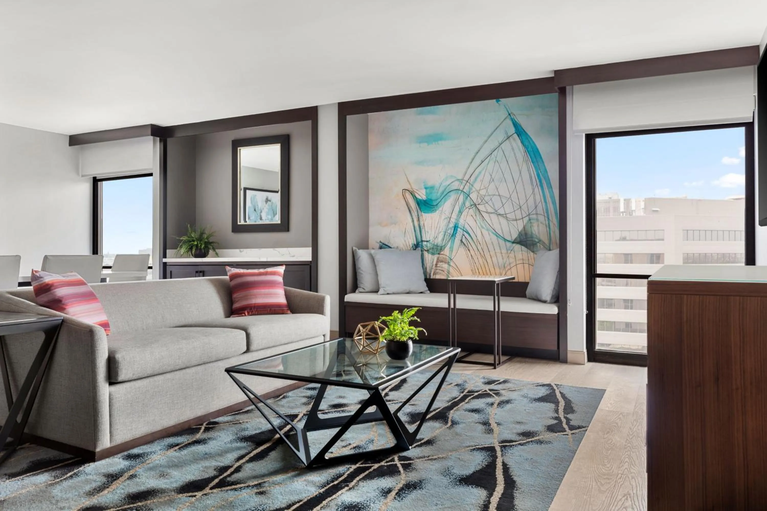 Photo of the whole room in Marriott San Antonio Airport