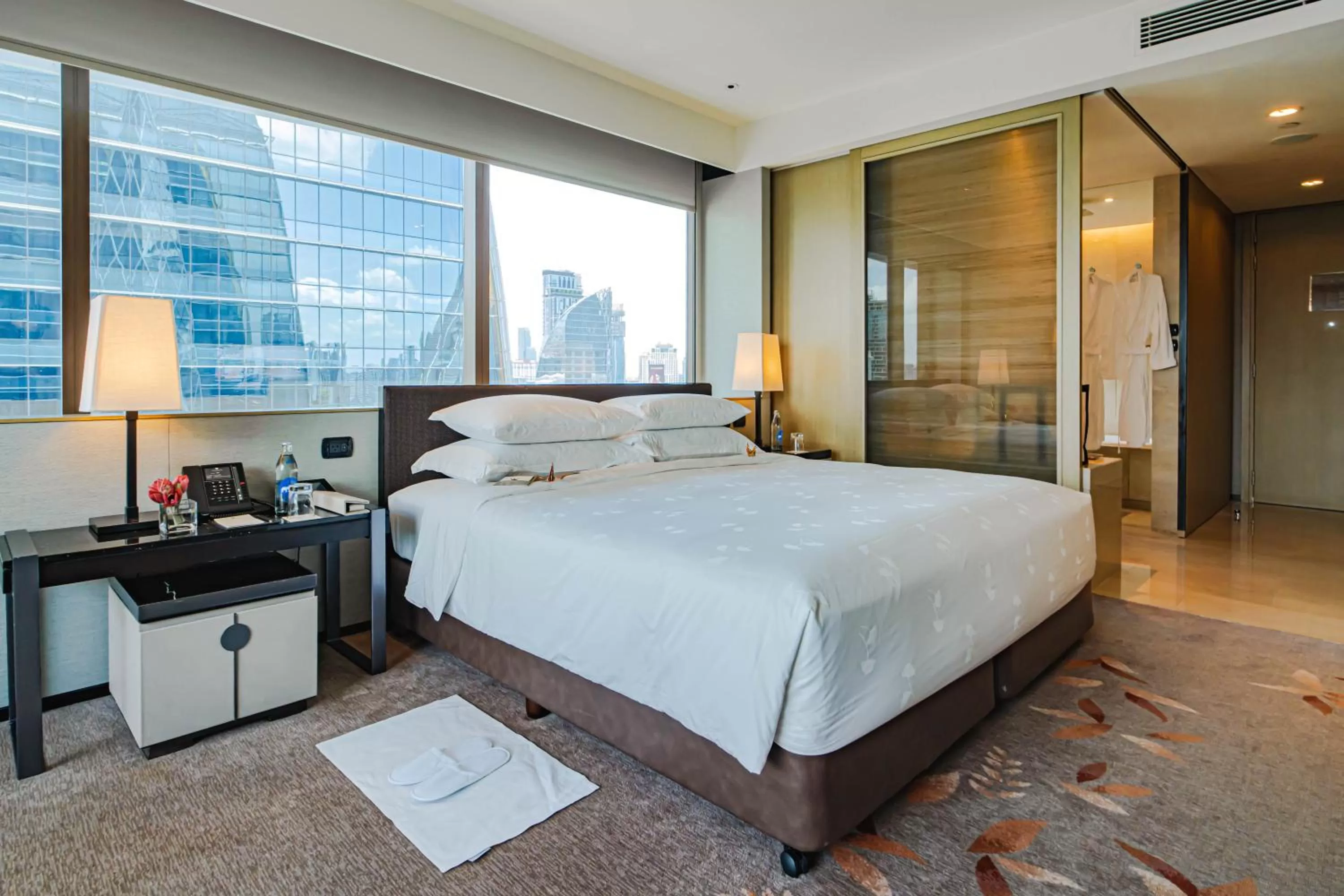 Bed in The Okura Prestige Bangkok