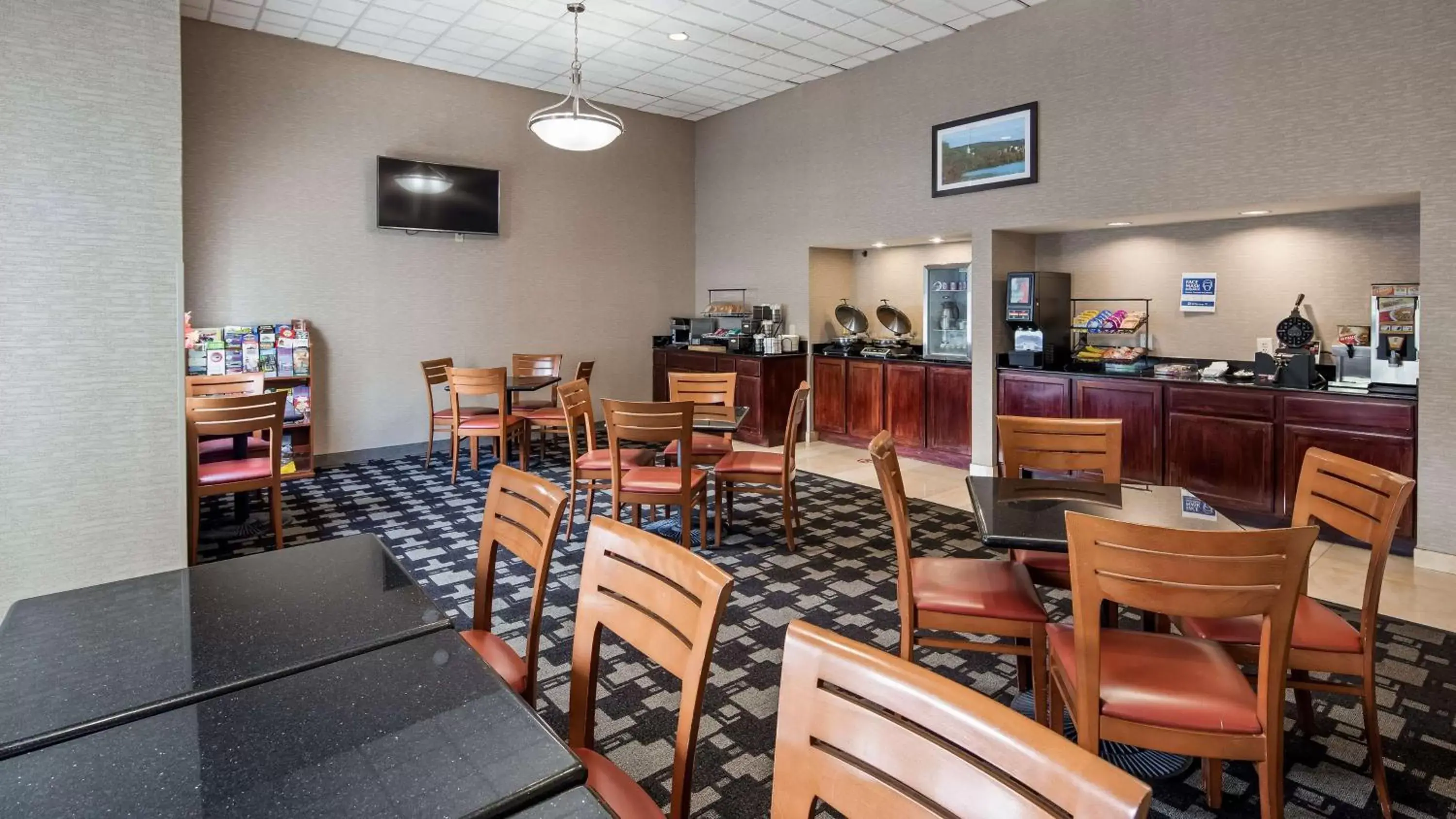 Restaurant/Places to Eat in Best Western Concord Inn and Suites