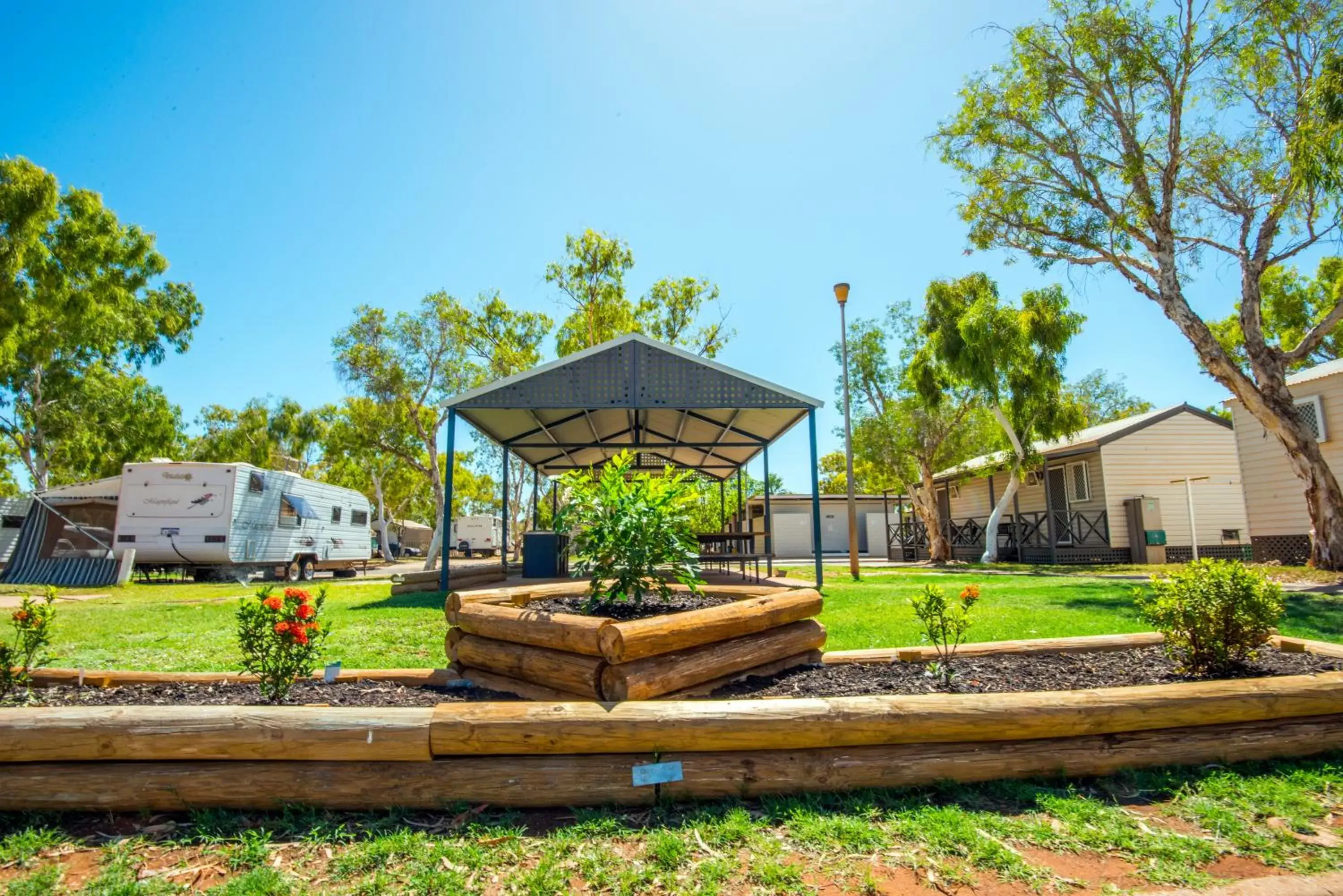 BBQ facilities, Garden in Discovery Parks - Pilbara, Karratha