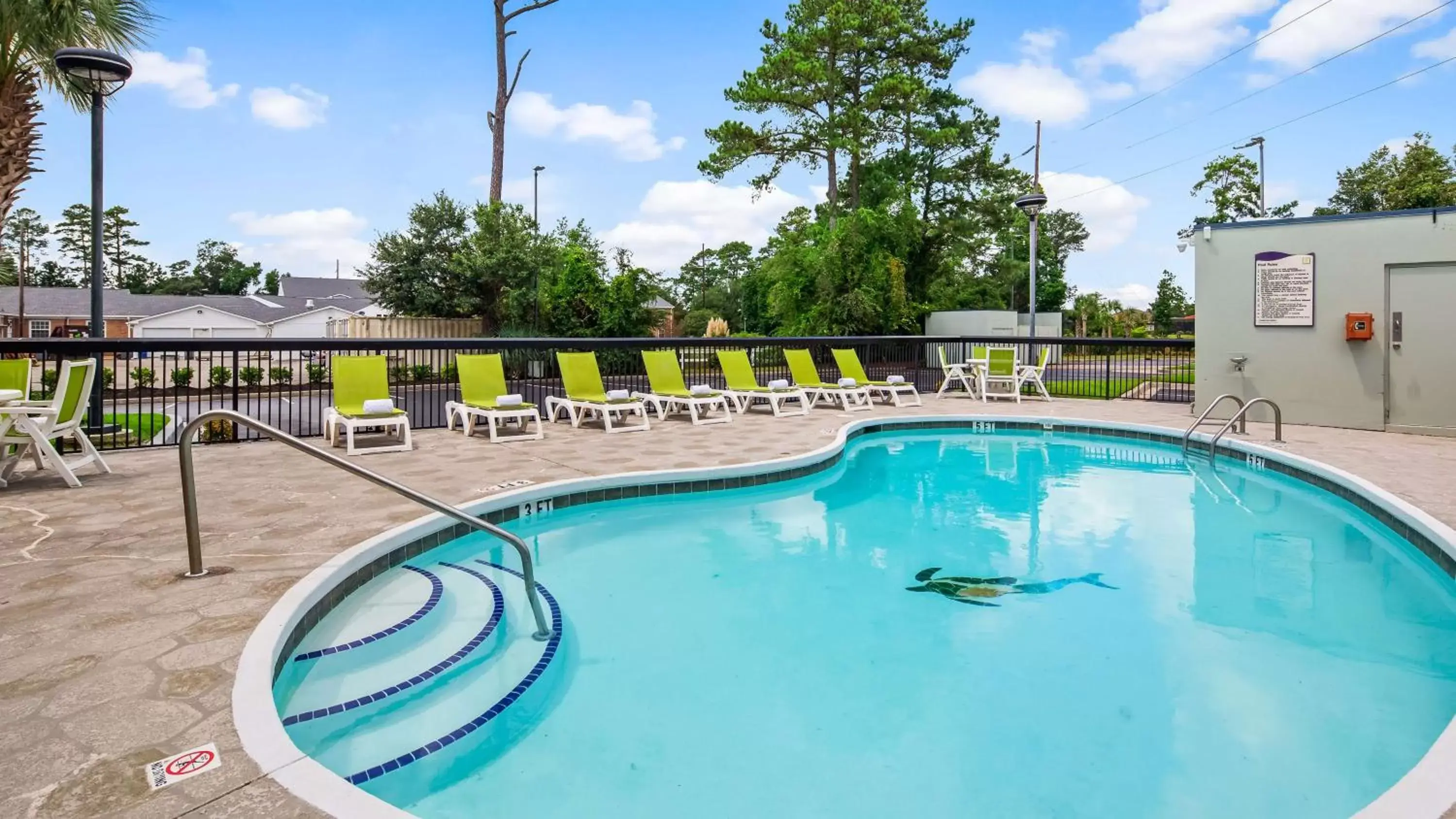 Pool view in Best Western Plus Myrtle Beach@Intracoastal Pool view in Best Western Plus Myrtle Beach@Intracoastal