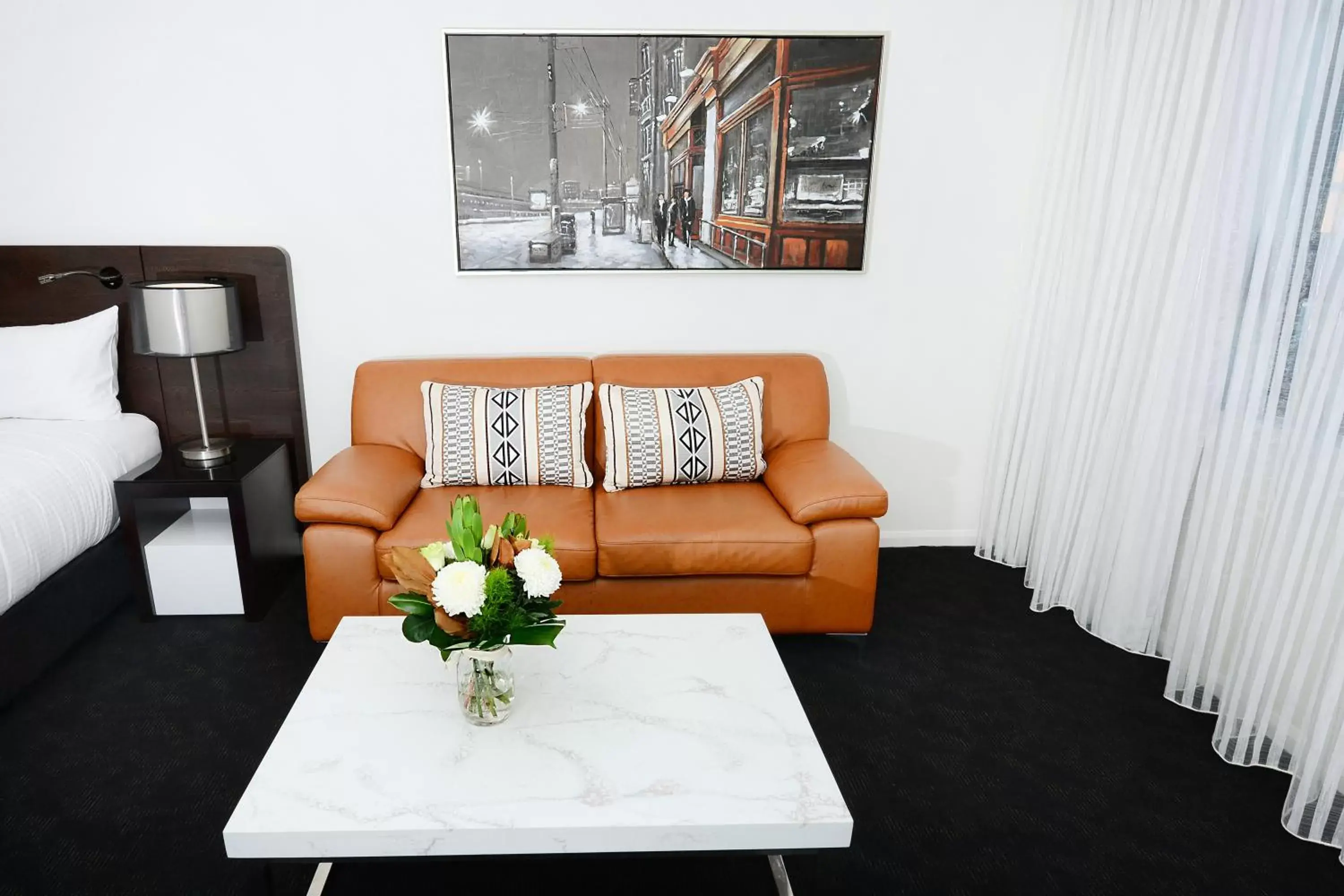 Living room, Seating Area in Oaks Gladstone Grand Hotel