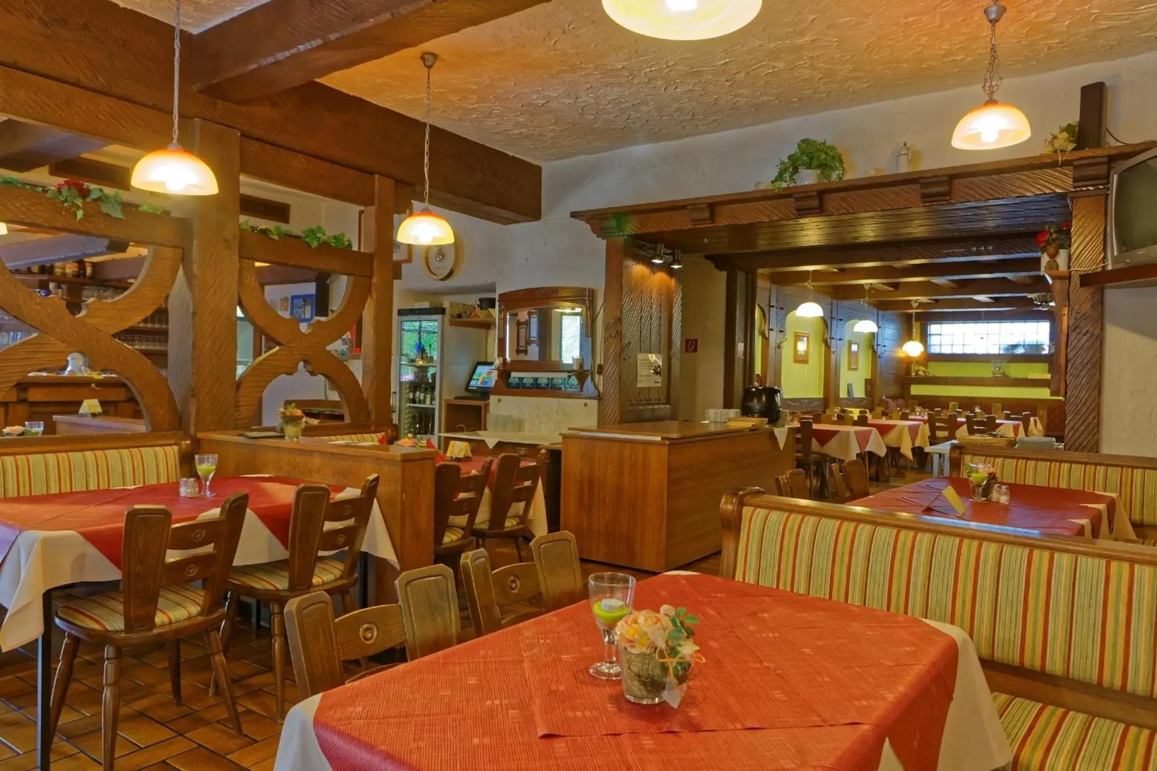 Restaurant/Places to Eat in Moselstern Hotel Zum guten Onkel