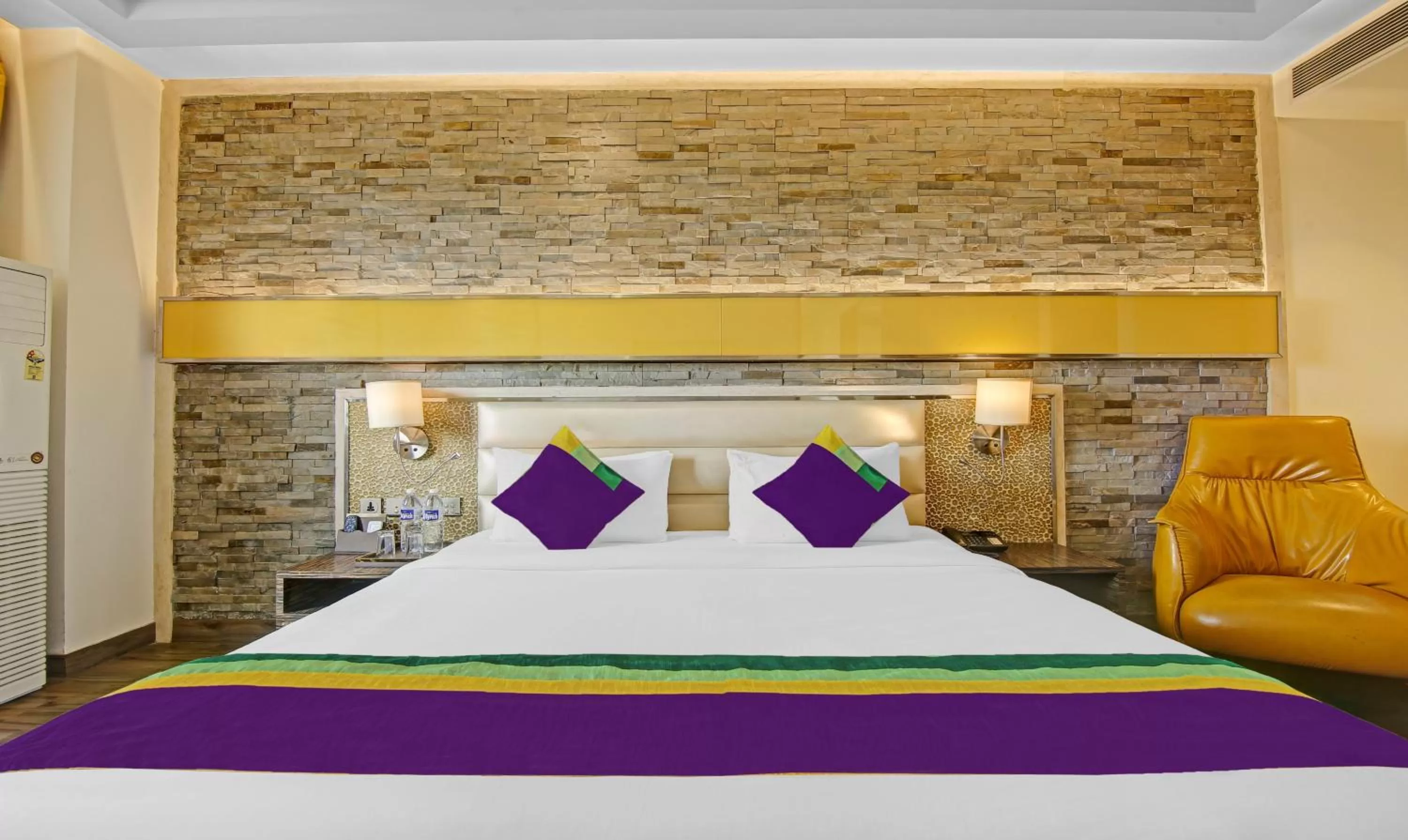 Bed in Treebo Premium Arista