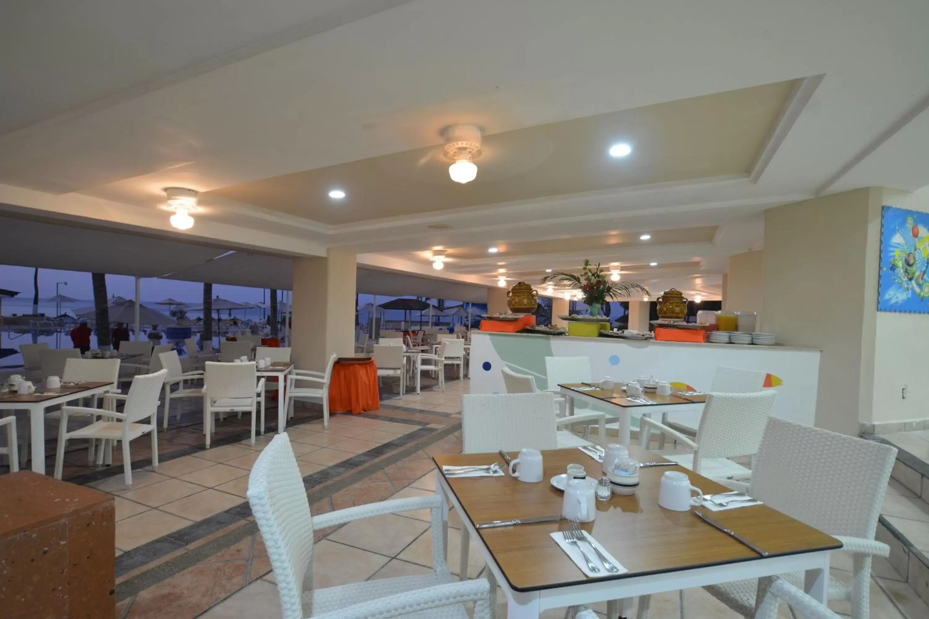 Restaurant/Places to Eat in Krystal Ixtapa