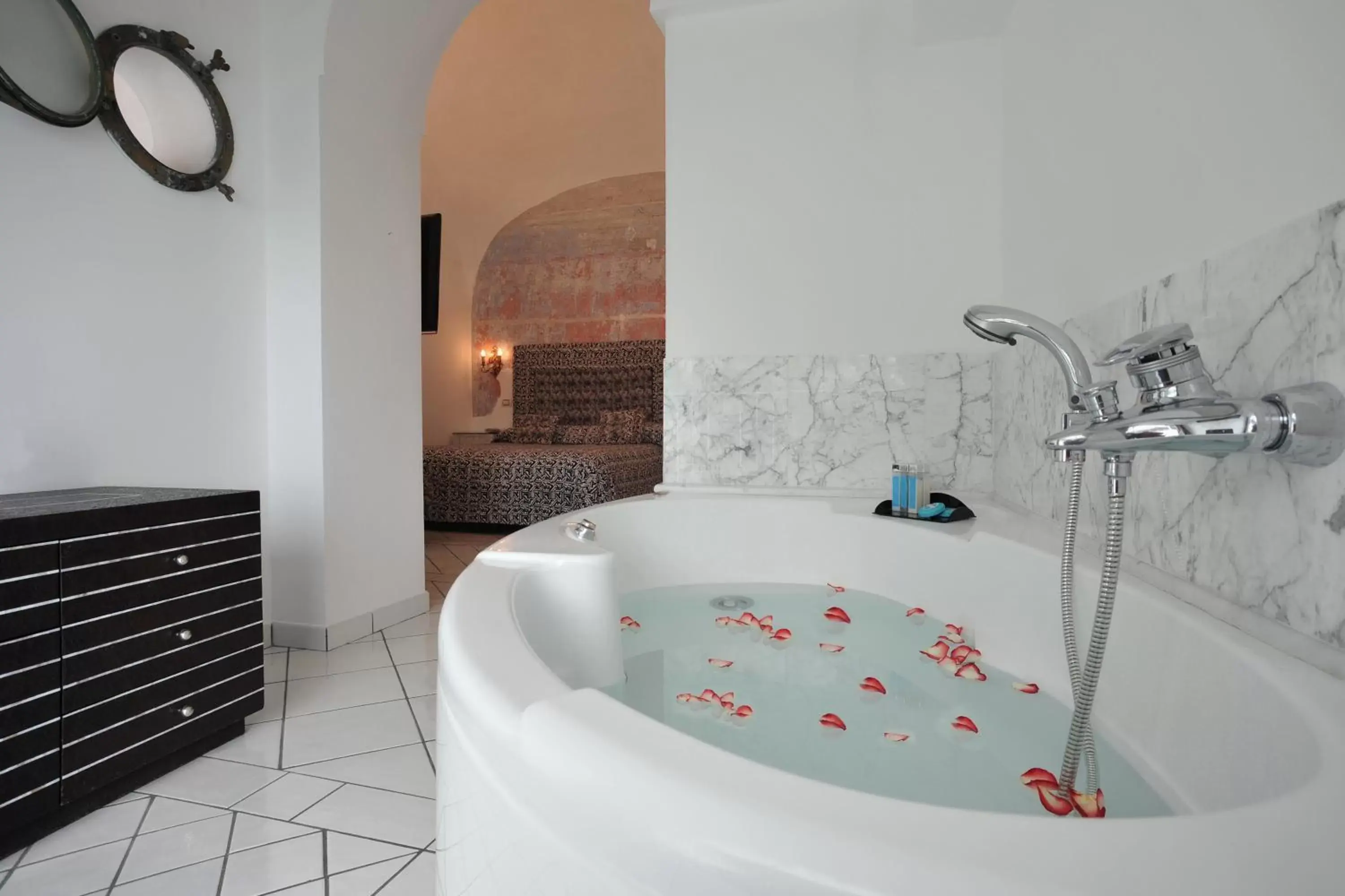 Bathroom in Hotel Marina Riviera