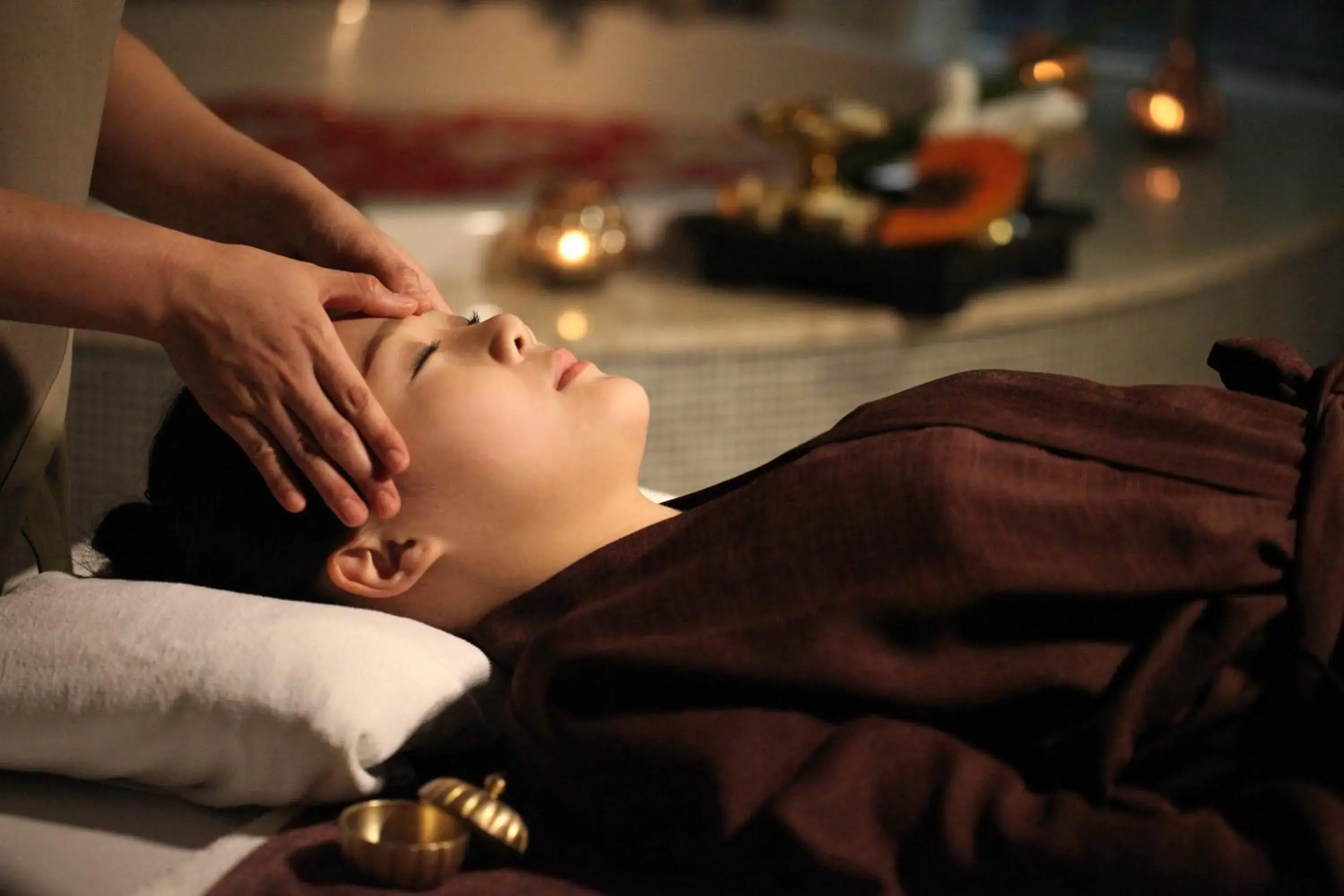 Massage in LiT BANGKOK Residence - SHA Extra Plus