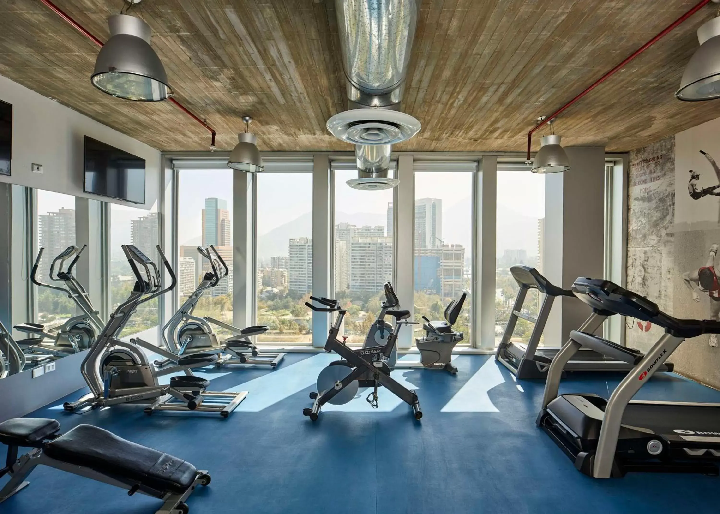 Fitness centre/facilities, Fitness Center/Facilities in Radisson Blu Plaza El Bosque Santiago