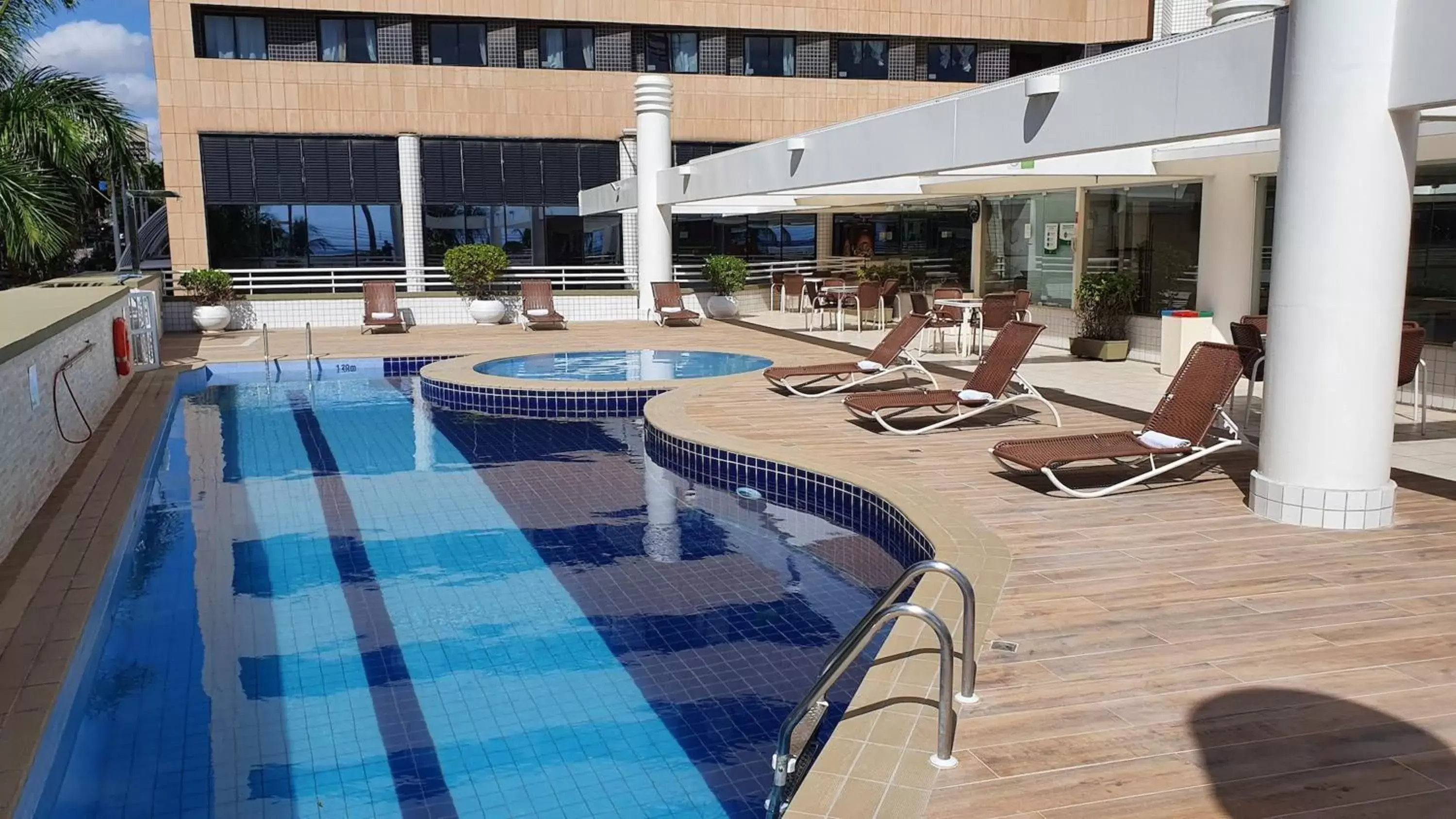 Swimming Pool in Holiday Inn Fortaleza, an IHG Hotel