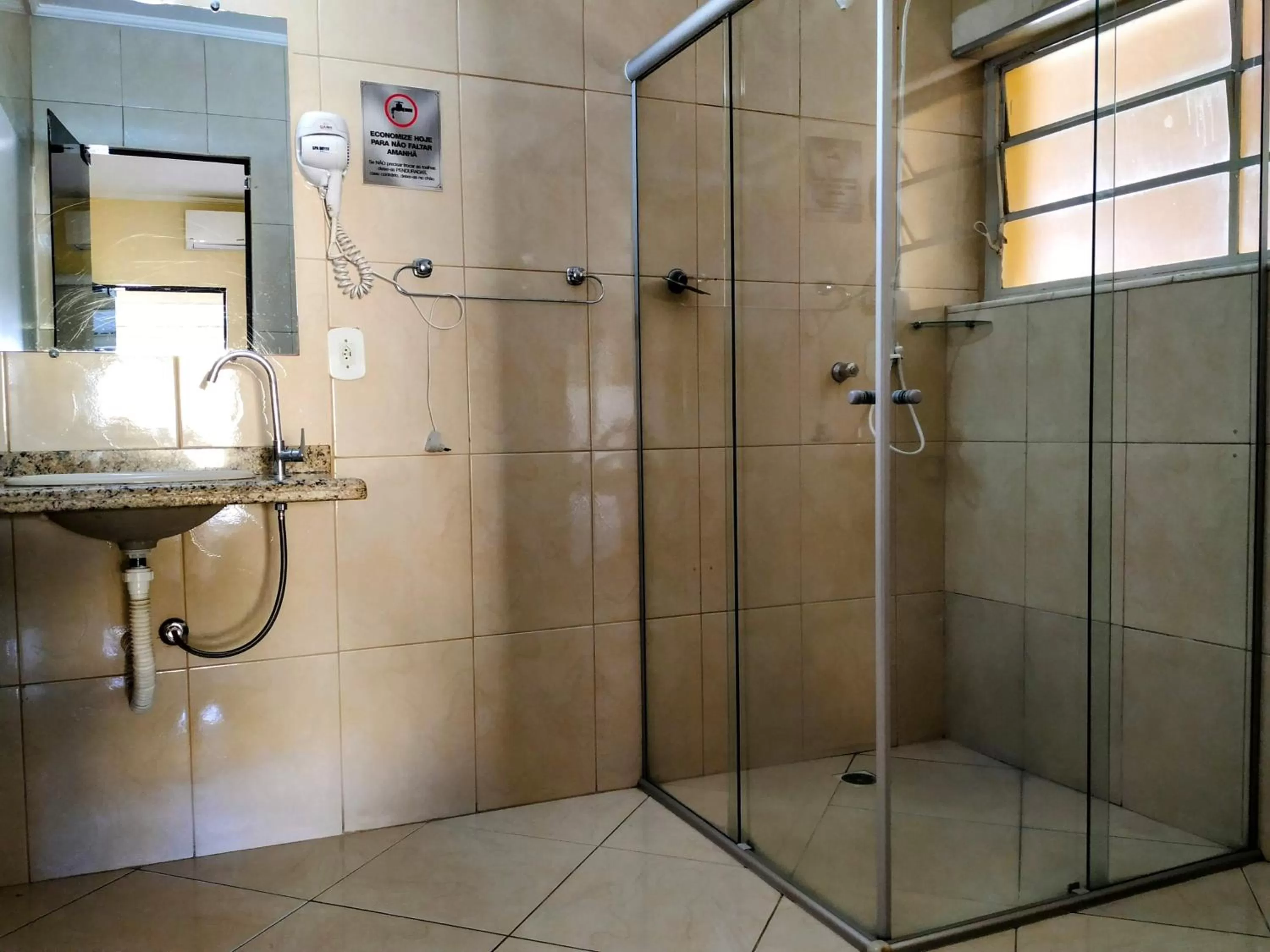 Bathroom in Hotel Garfo de Ouro