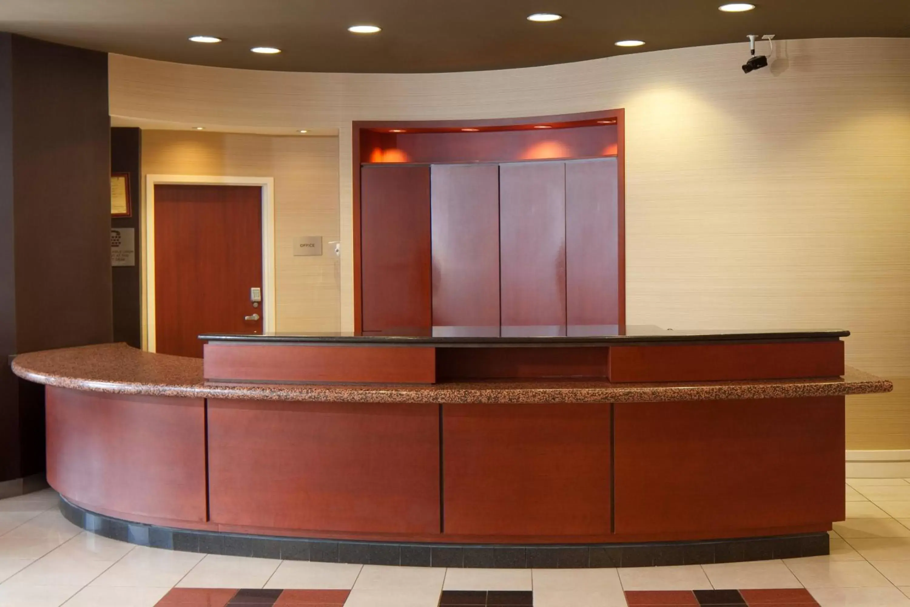 Lobby or reception, Lobby/Reception in Courtyard by Marriott Lebanon