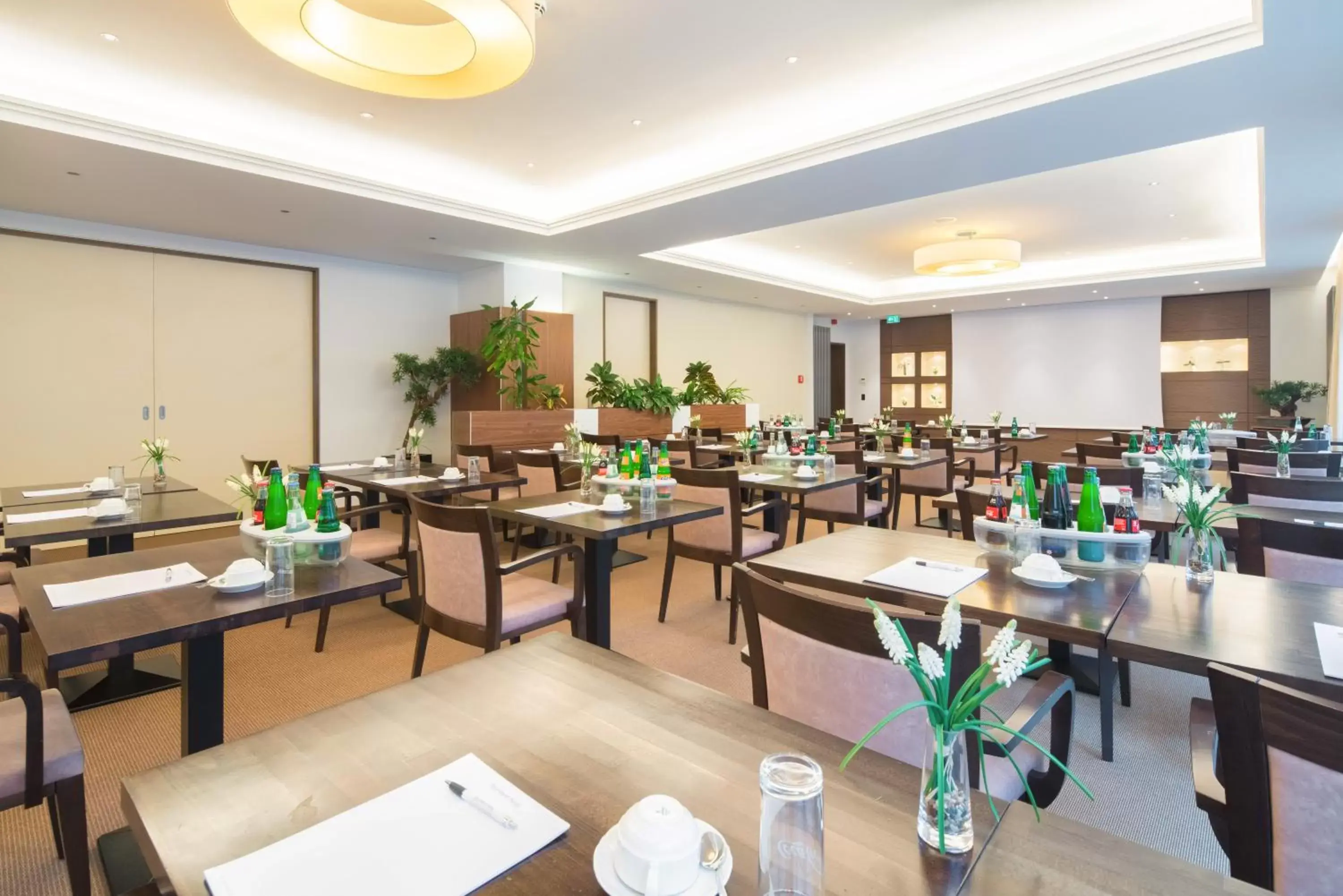 Banquet/Function facilities, Restaurant/Places to Eat in Apartment-Hotel Hamburg Mitte