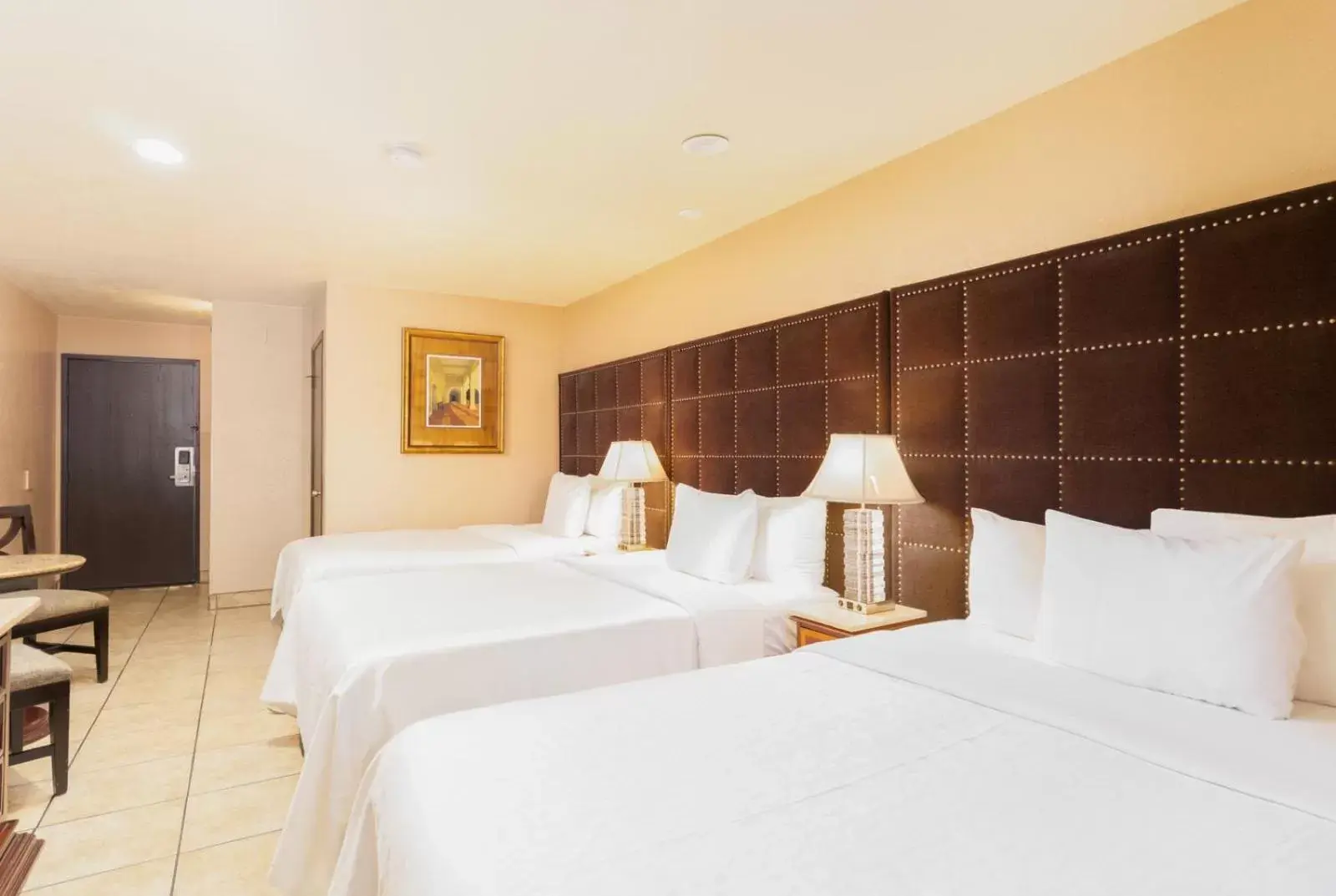 Bedroom, Bed in Hotel Baja San Diego