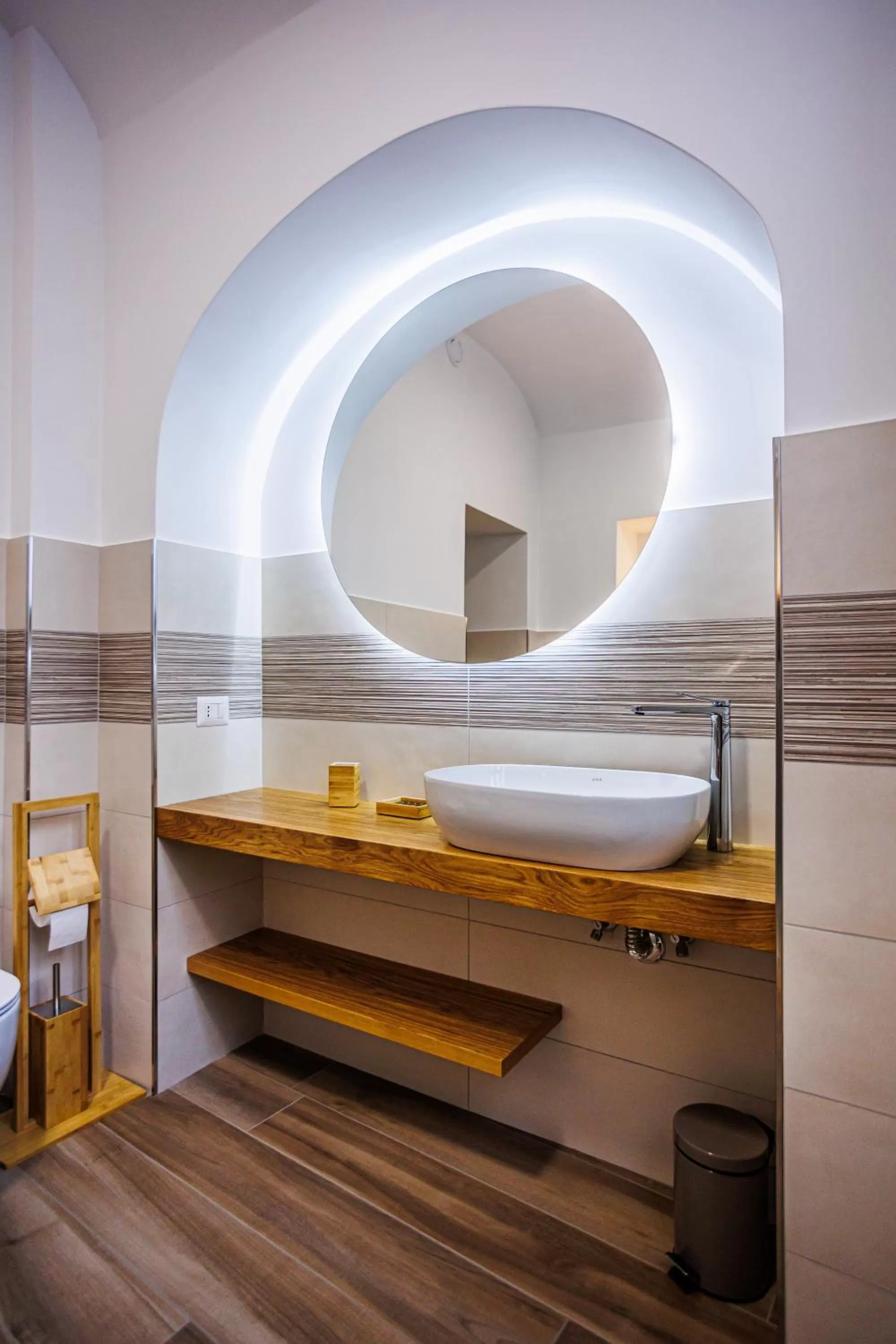 Bathroom in Peca's room