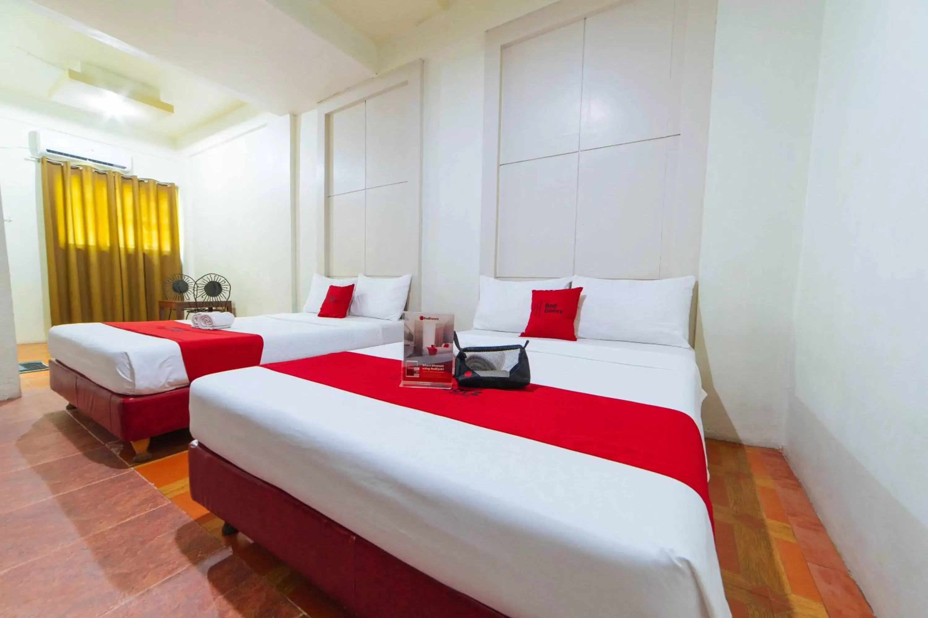 Bedroom, Bed in RedDoorz near Walking Street Angeles City