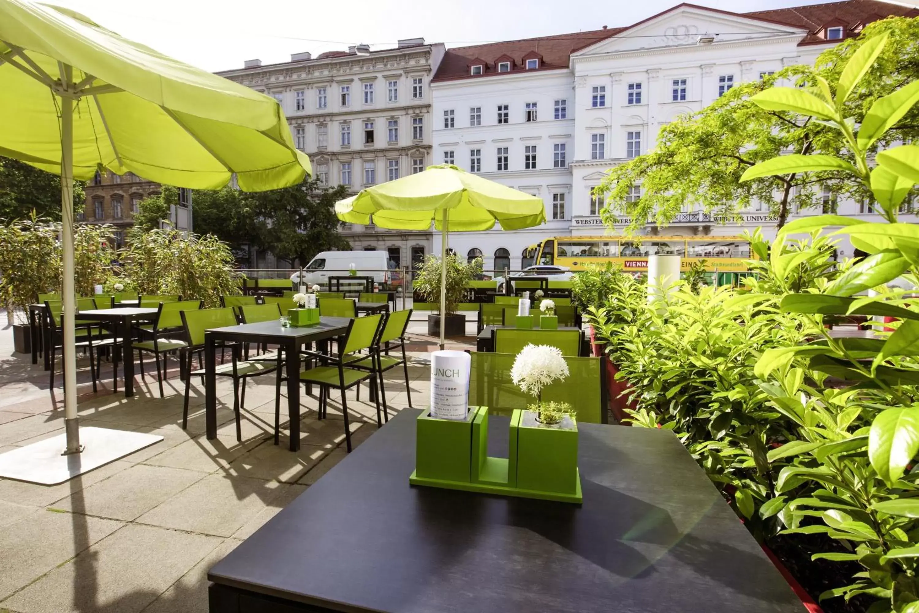 Property building, Restaurant/Places to Eat in Novotel Wien City