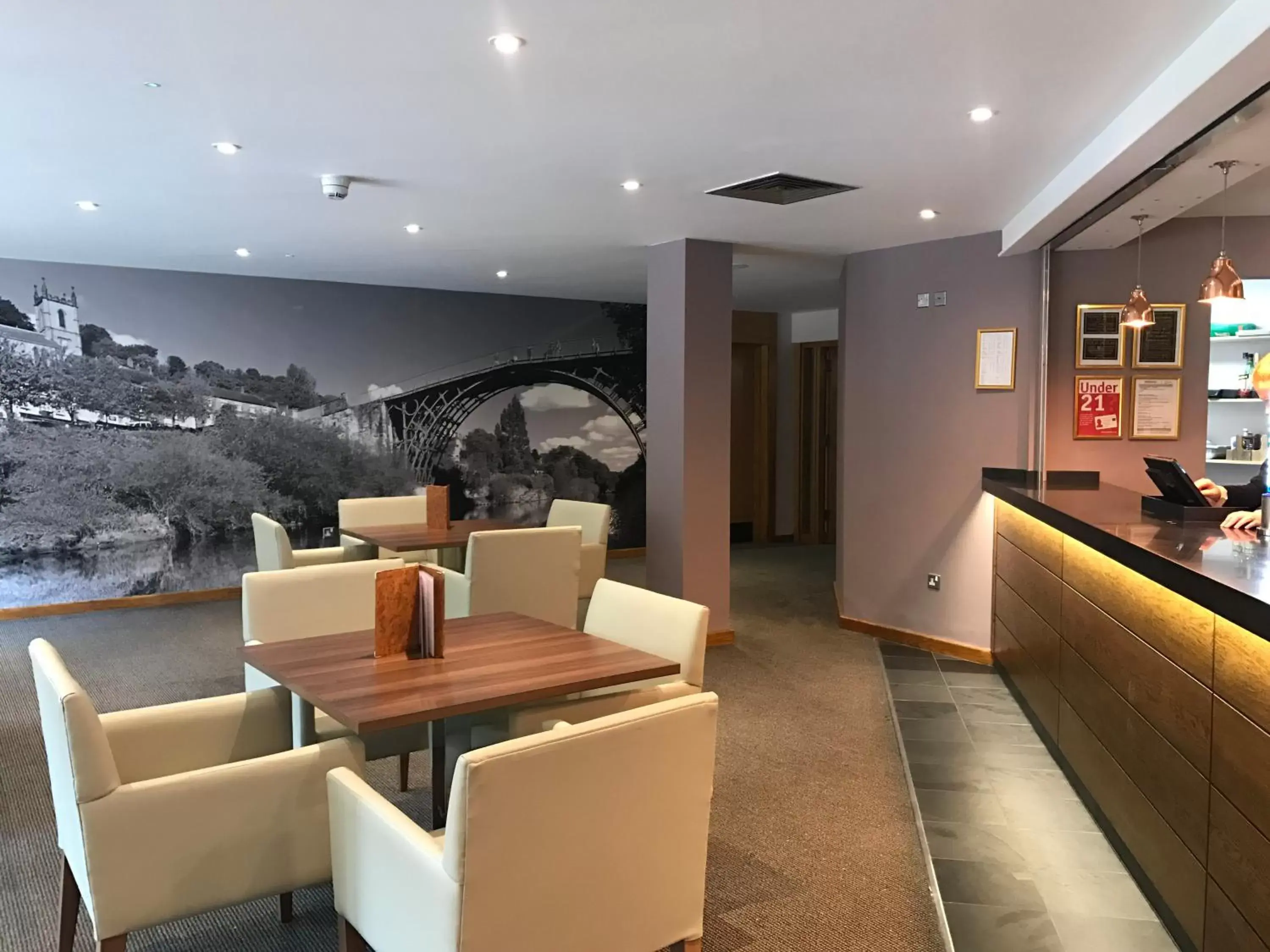 Lounge or bar, Lobby/Reception in Ramada Telford Ironbridge