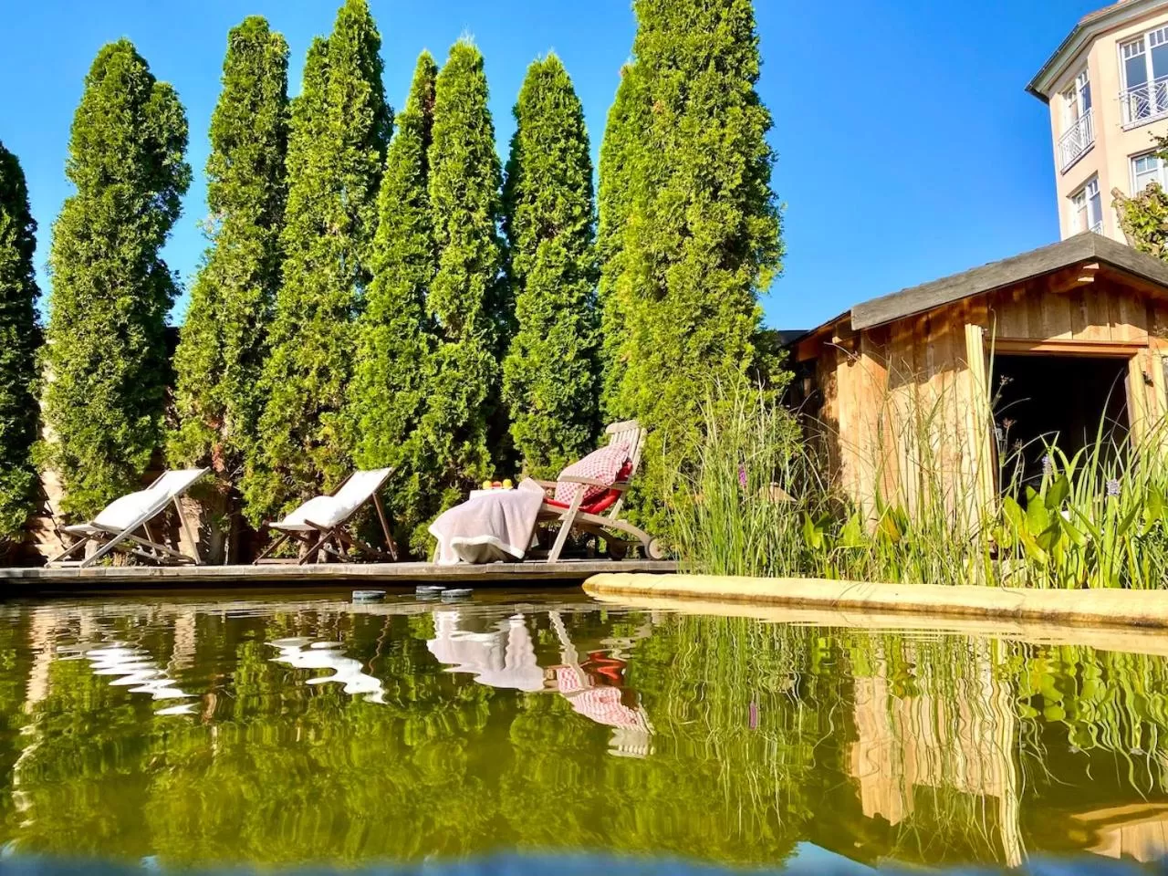 Swimming Pool in Weißt Du noch - Gästehäuser & Suiten