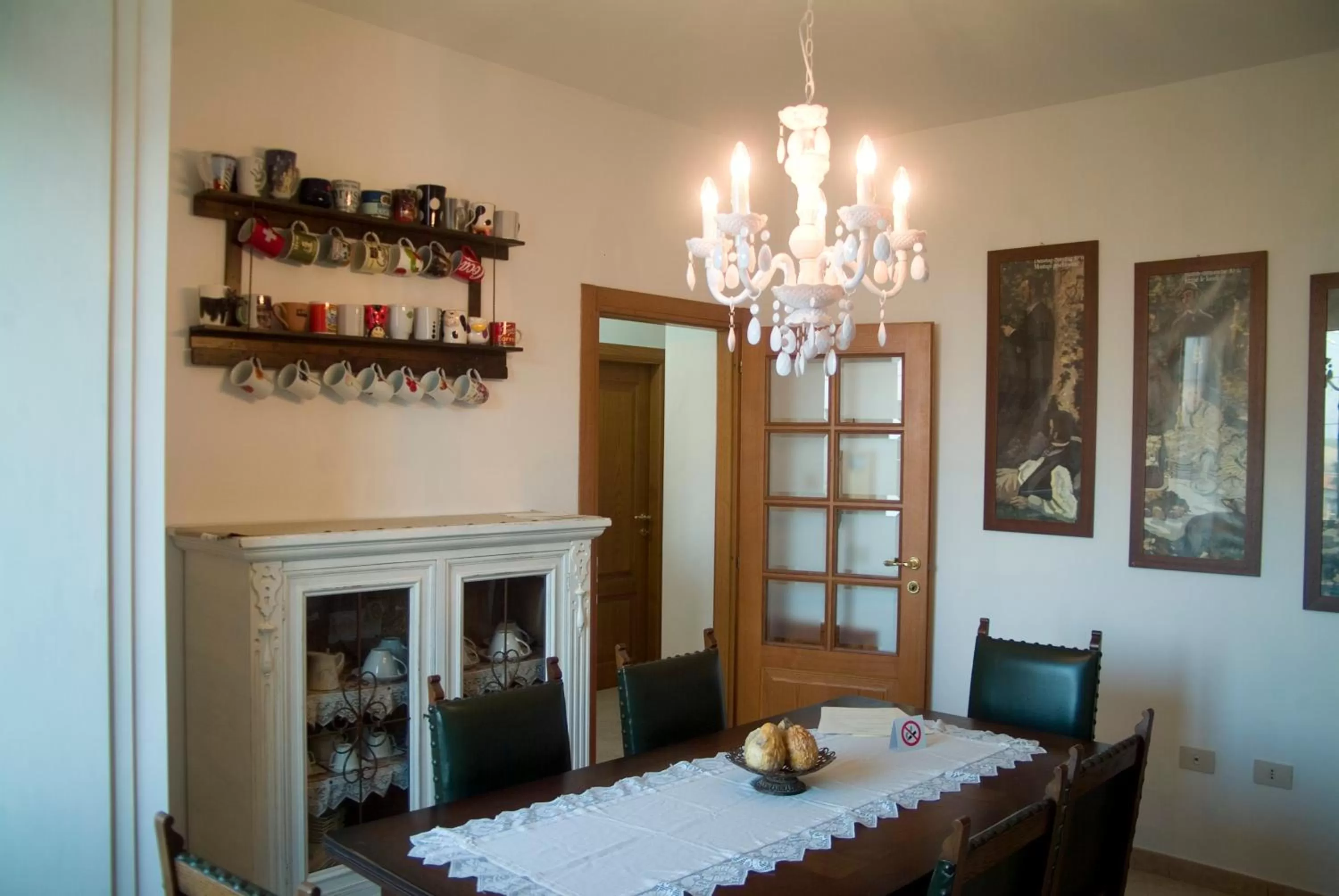 Dining Area in B&B A Casa di Mael