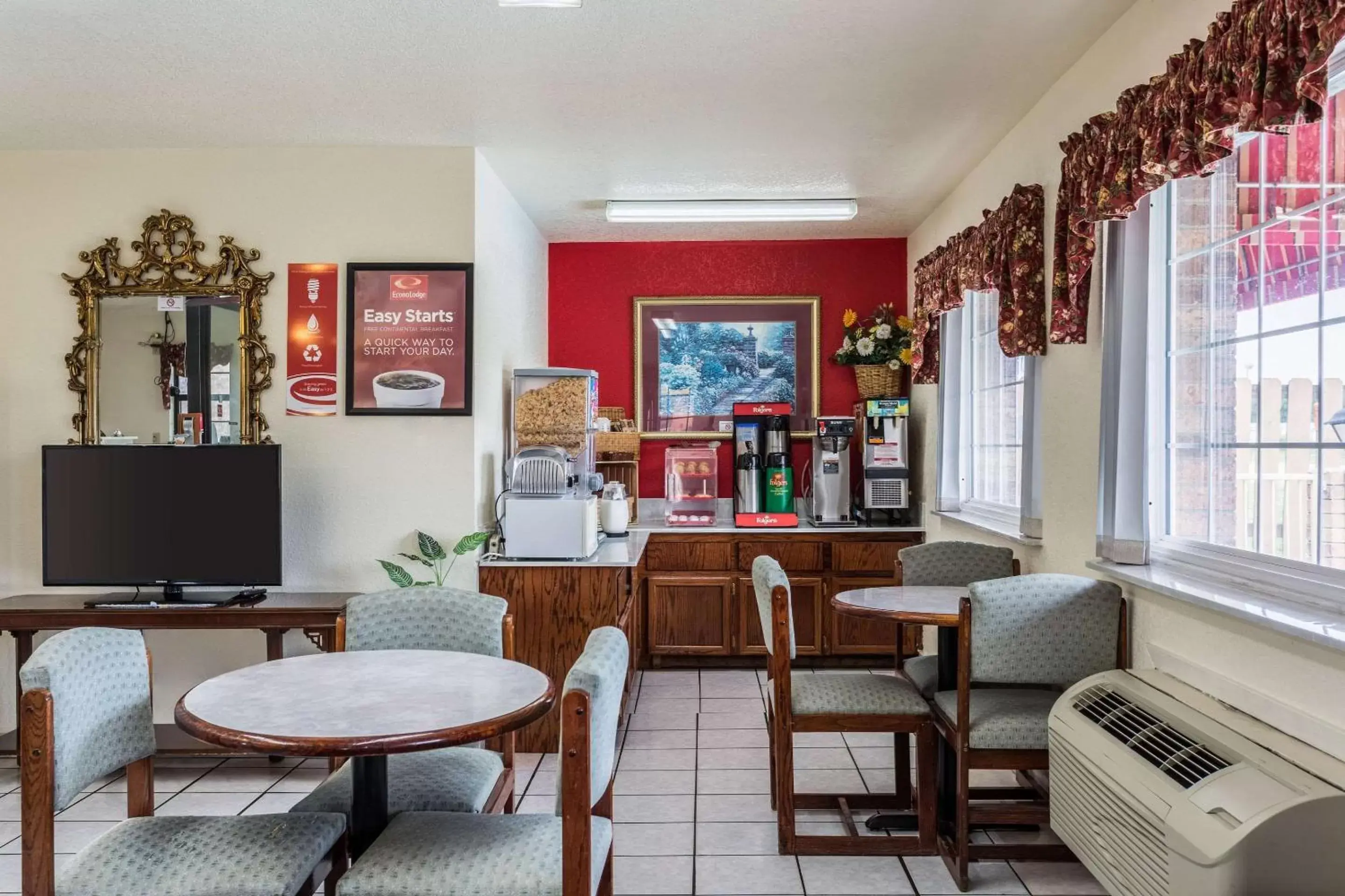 Restaurant/places to eat, Lounge/Bar in Econo Lodge & Suites Brinkley