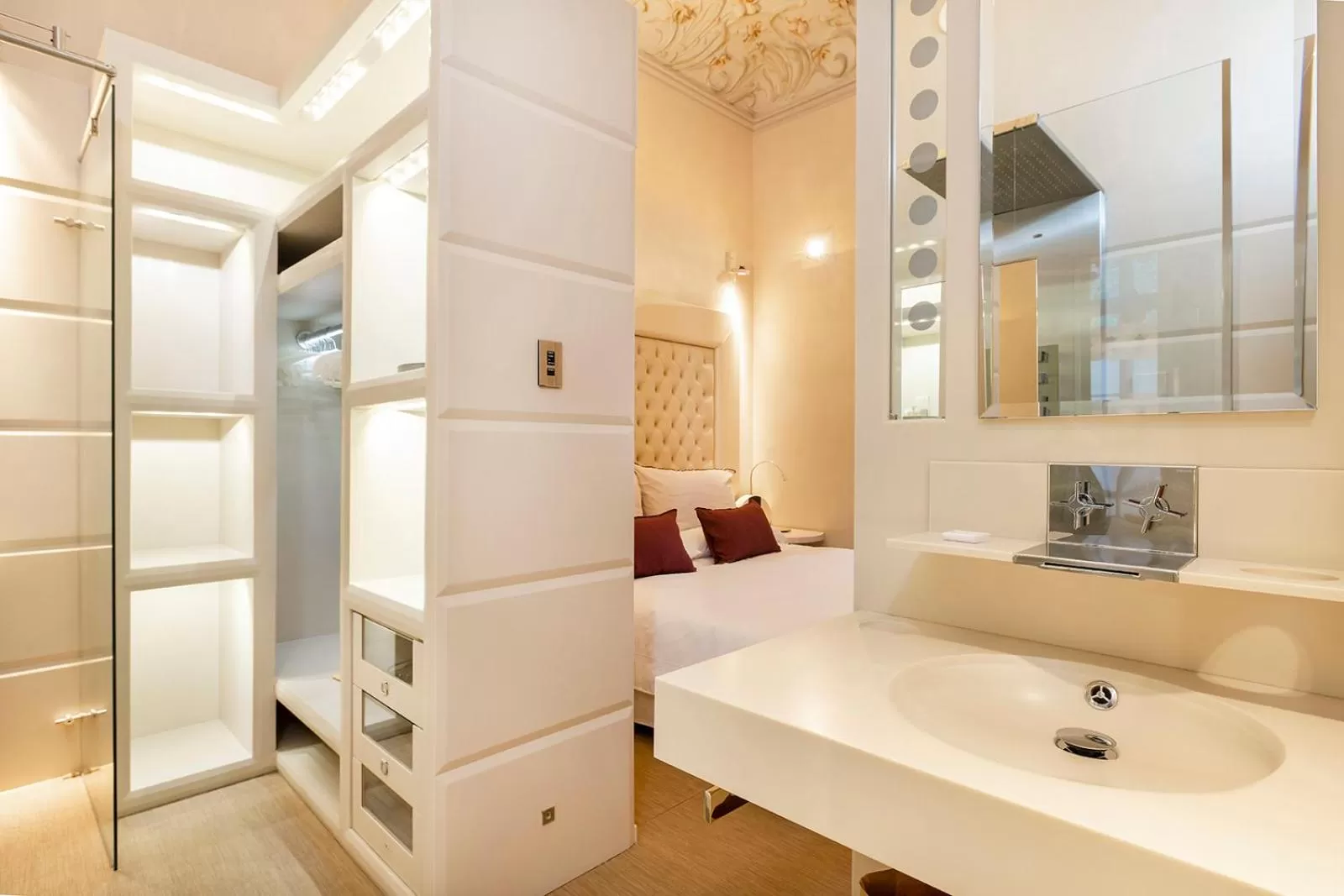 El Palauet Modernist Suites Barcelona